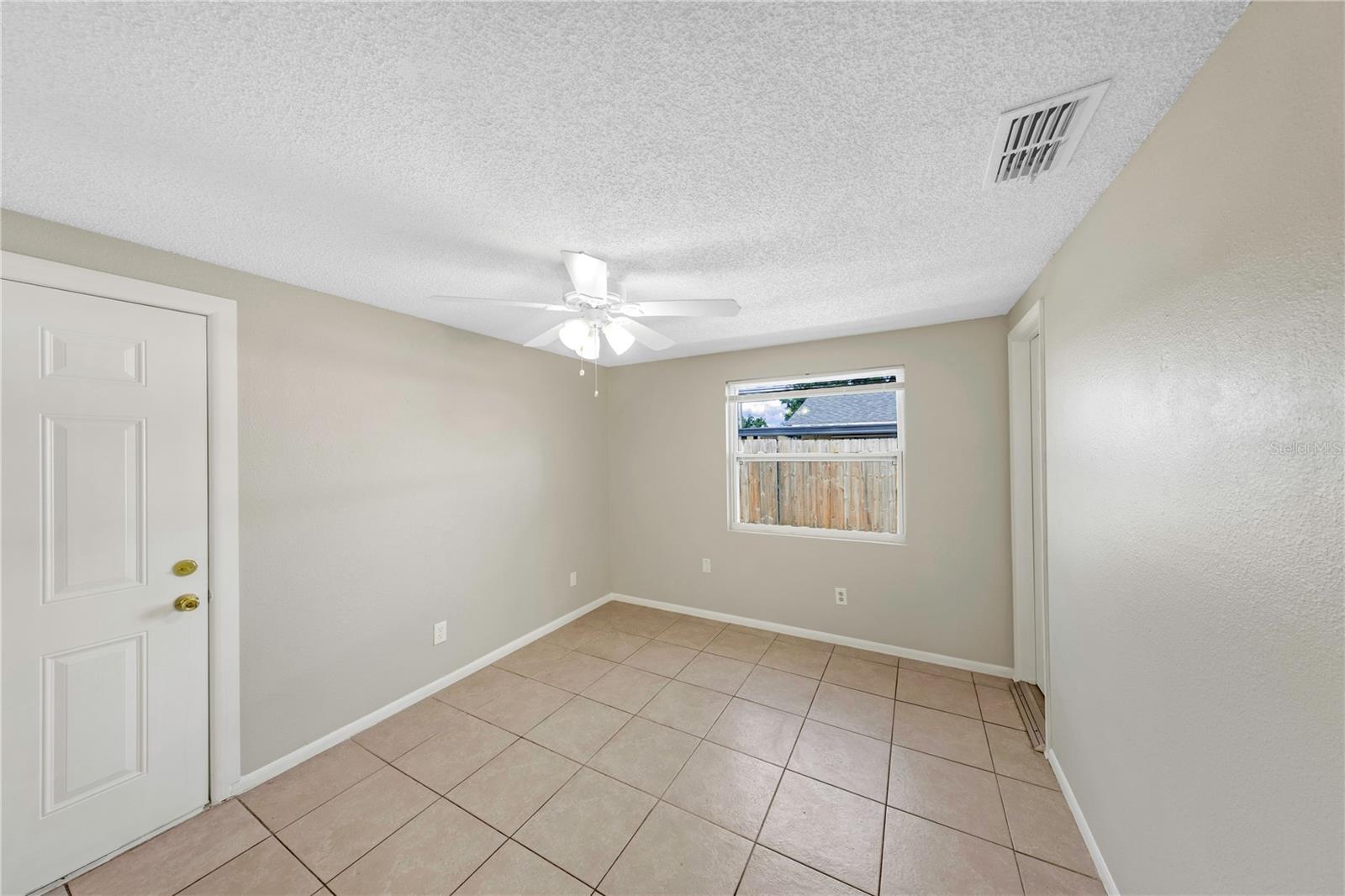 Image 11 of 19 For 8805 Plum Grove Court