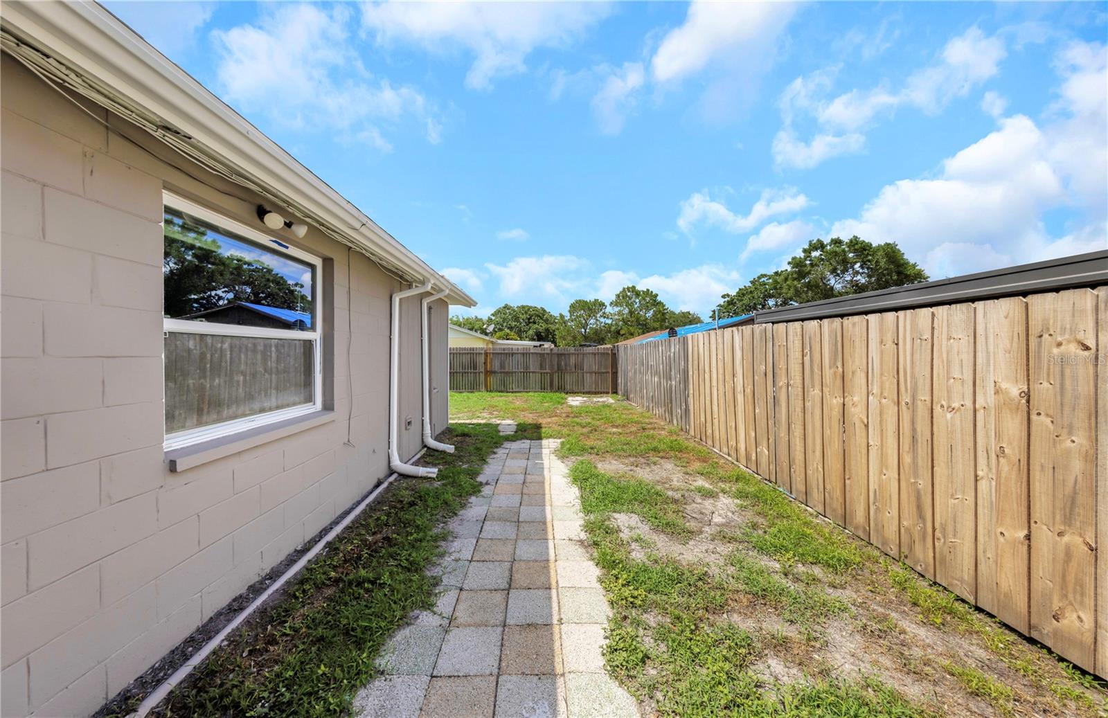 Image 3 of 19 For 8805 Plum Grove Court