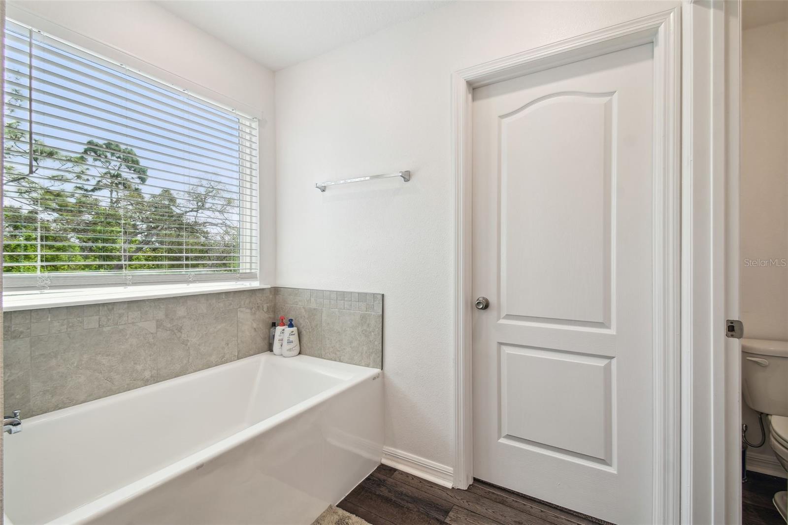 Image 20 of 57 For 14282 Coronado Drive