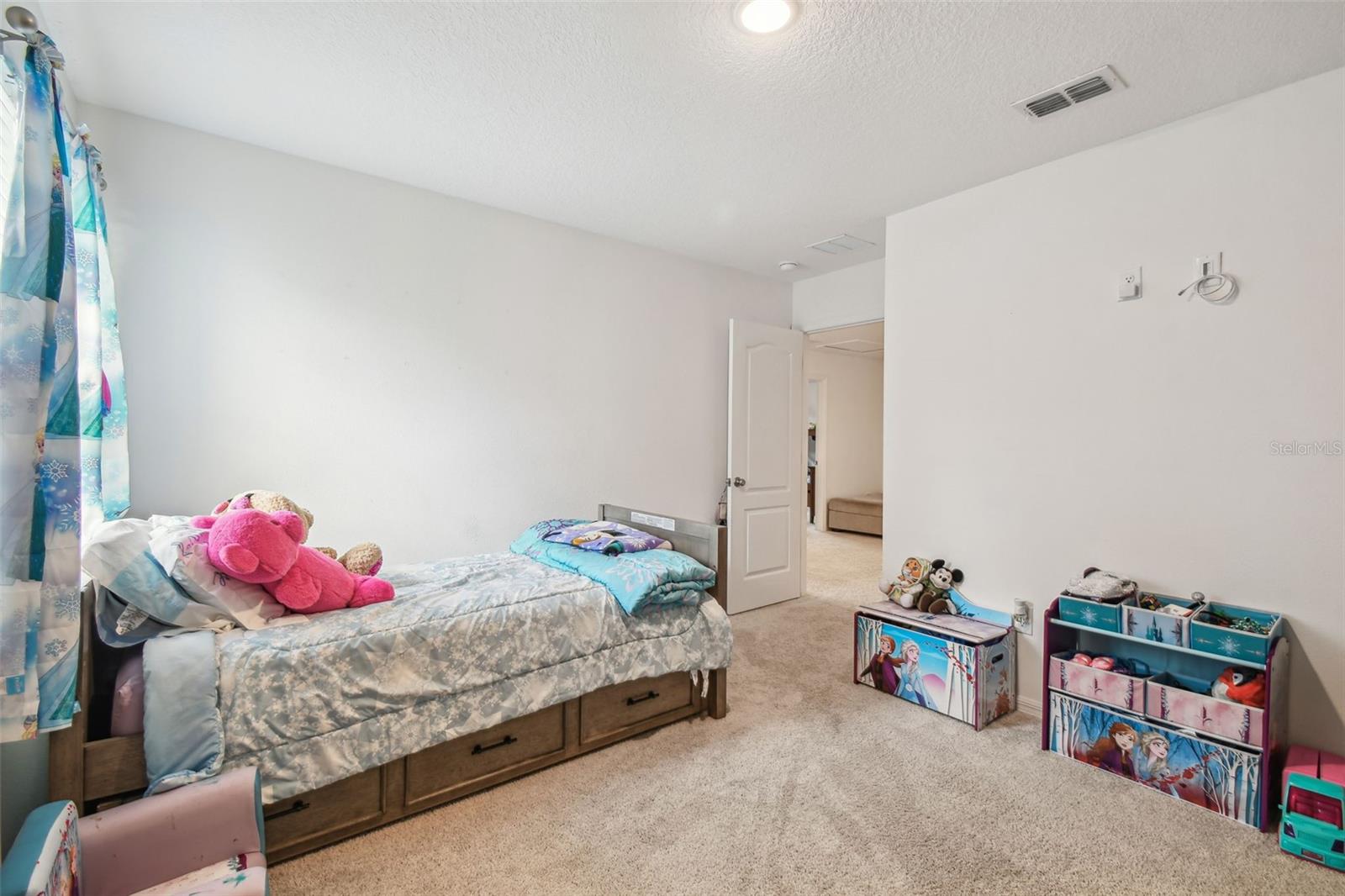 Image 25 of 57 For 14282 Coronado Drive