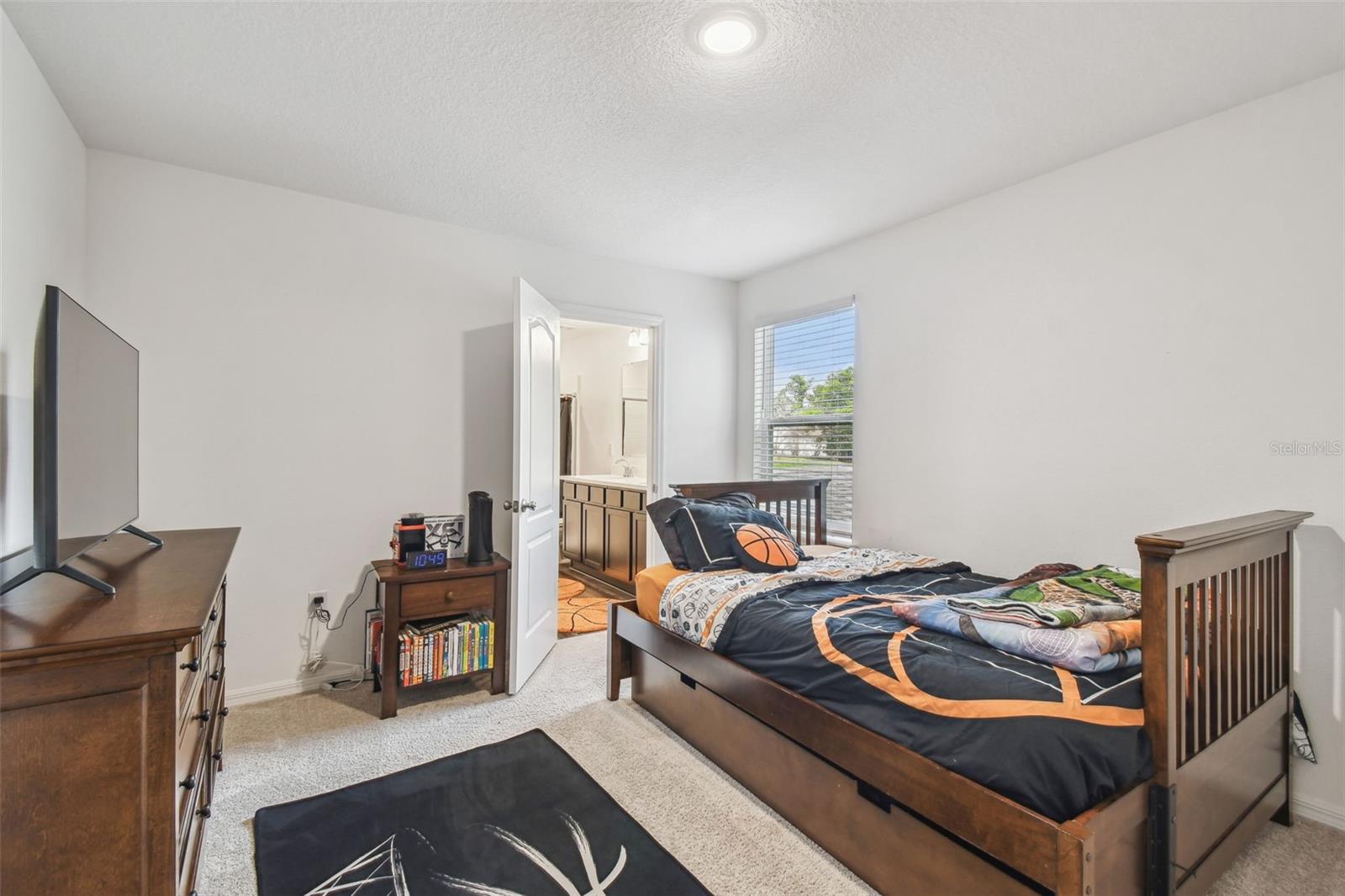 Image 32 of 57 For 14282 Coronado Drive