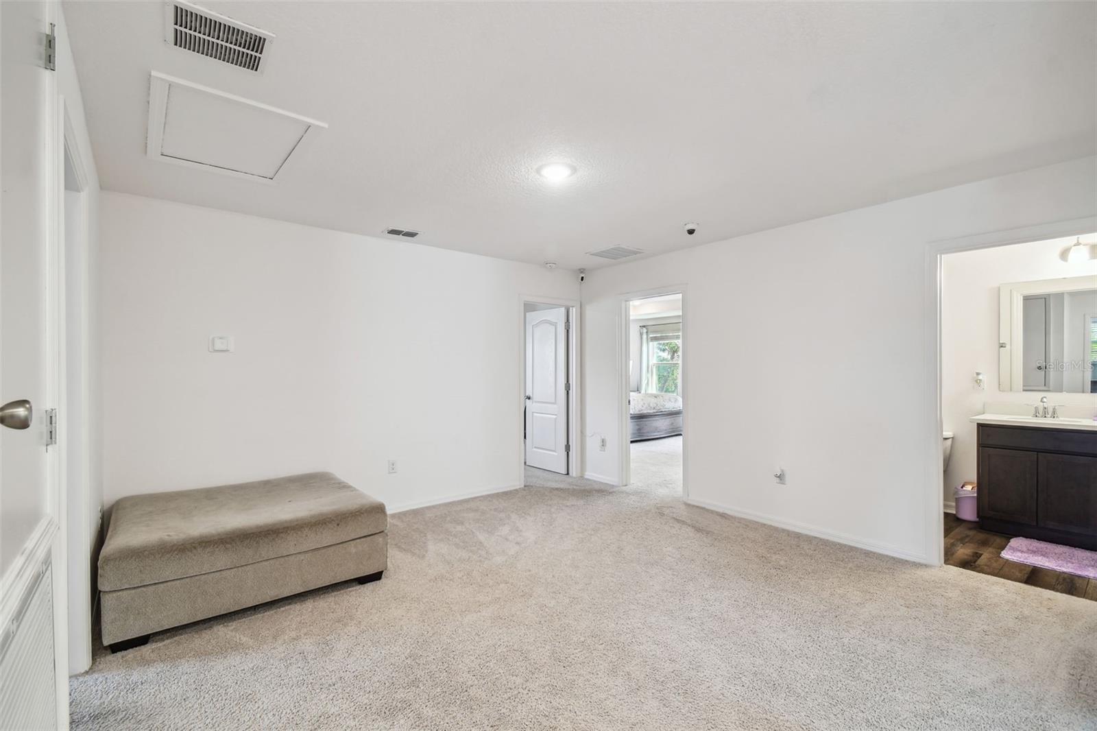 Image 36 of 57 For 14282 Coronado Drive
