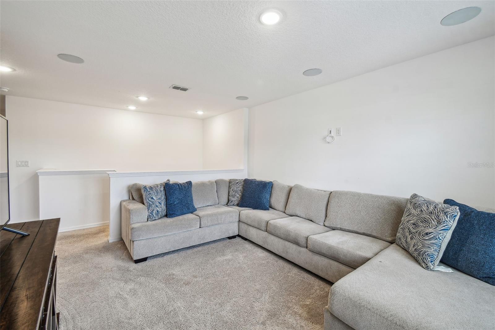 Image 40 of 57 For 14282 Coronado Drive