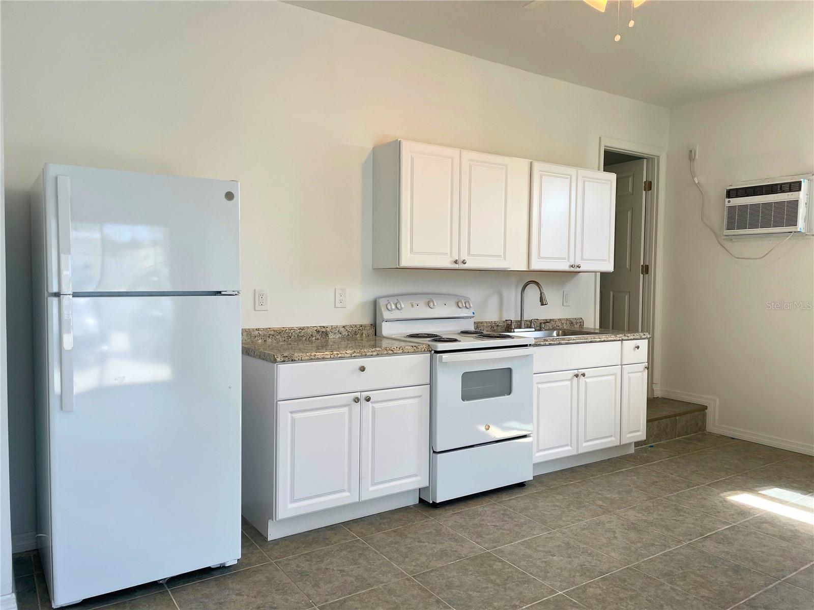 Image 4 of 10 For 150 Madeira Avenue 3