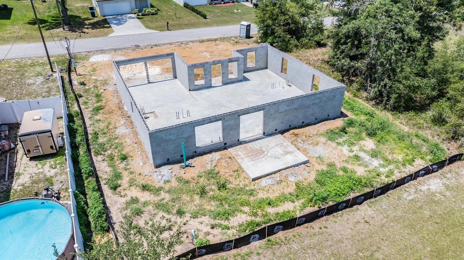 Image 4 of 22 For 27017 Mott Avenue