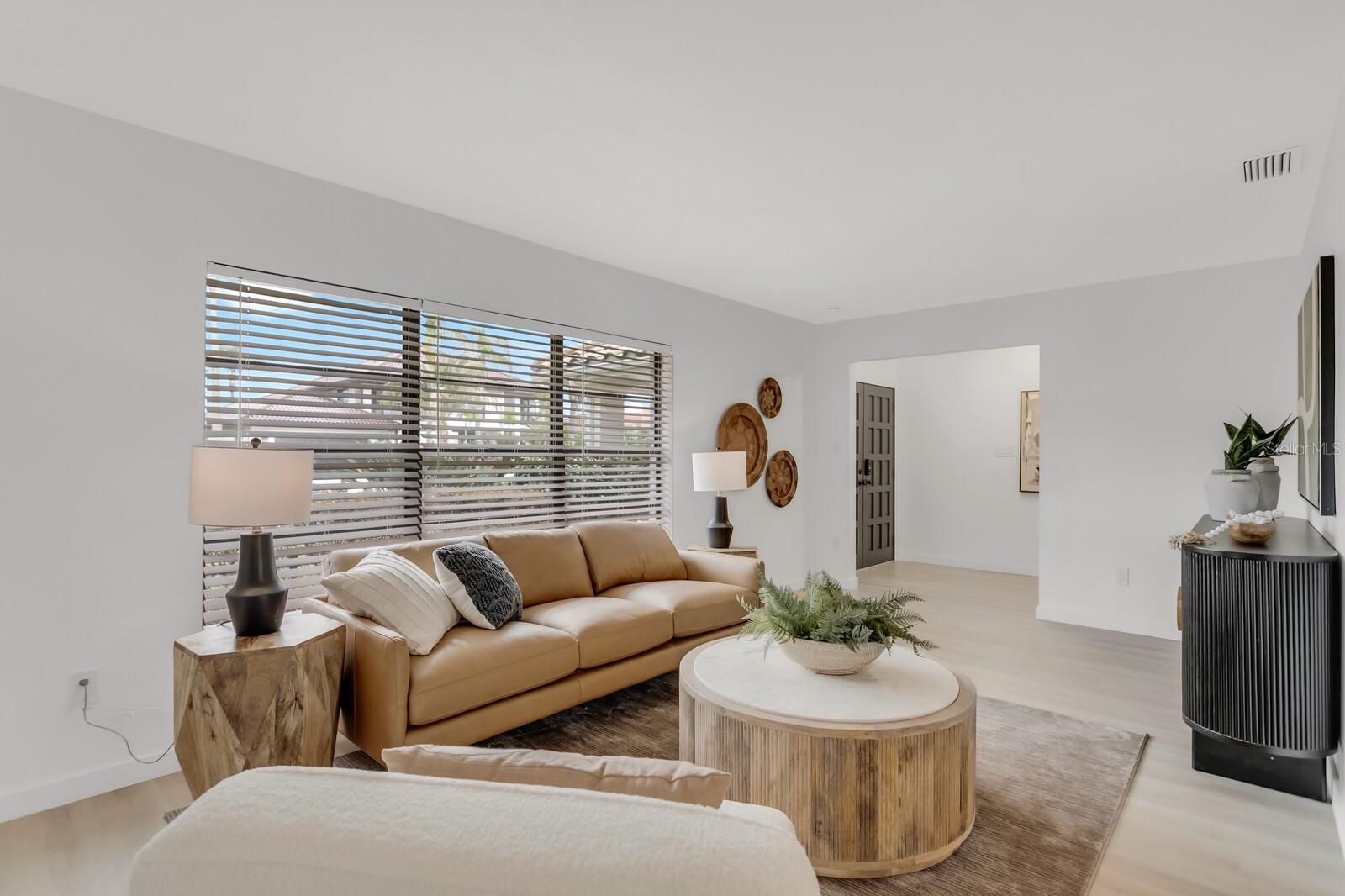 Listing photo id 9 for 7032 Pelican Island Drive