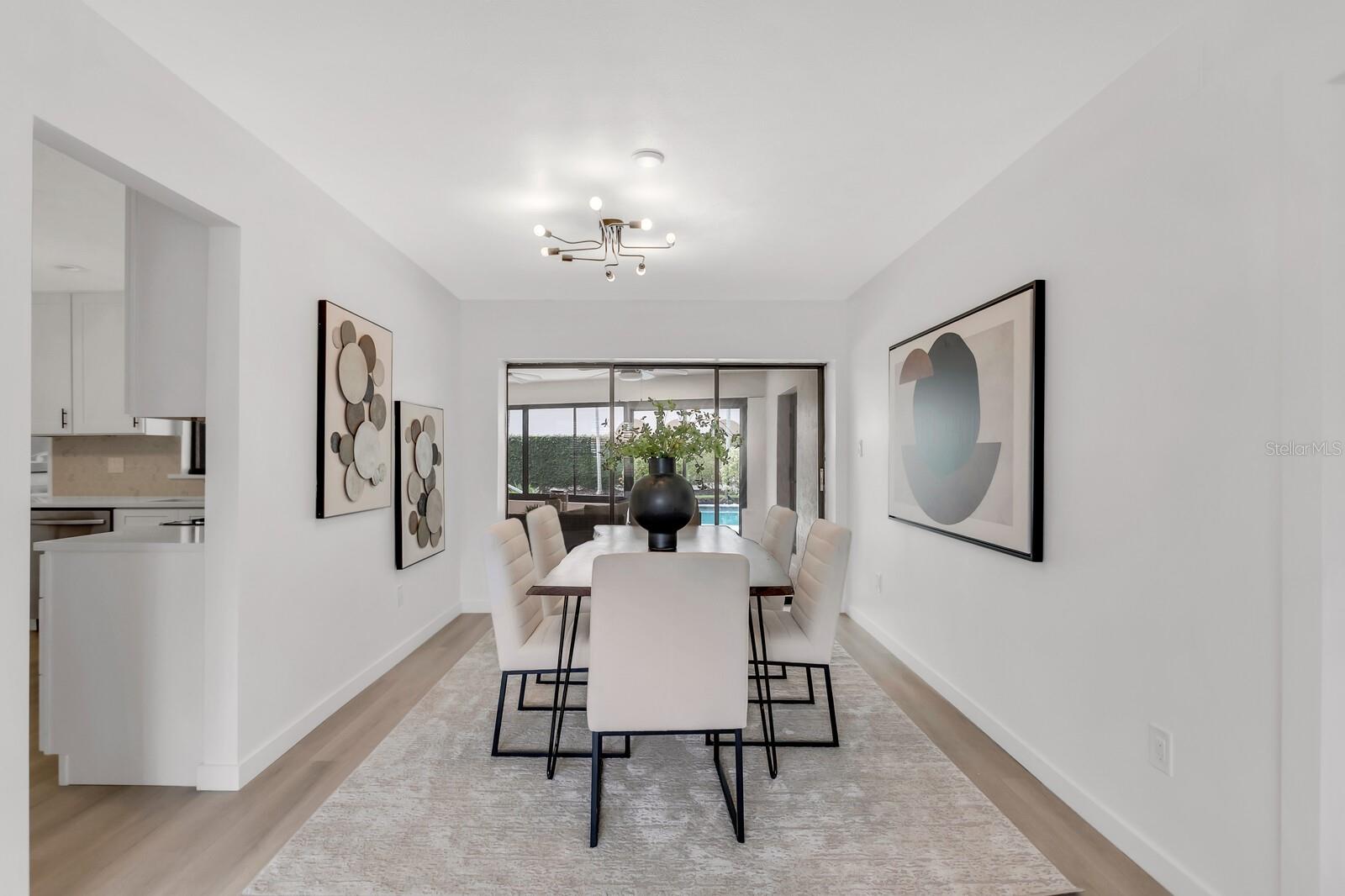 Listing photo id 11 for 7032 Pelican Island Drive