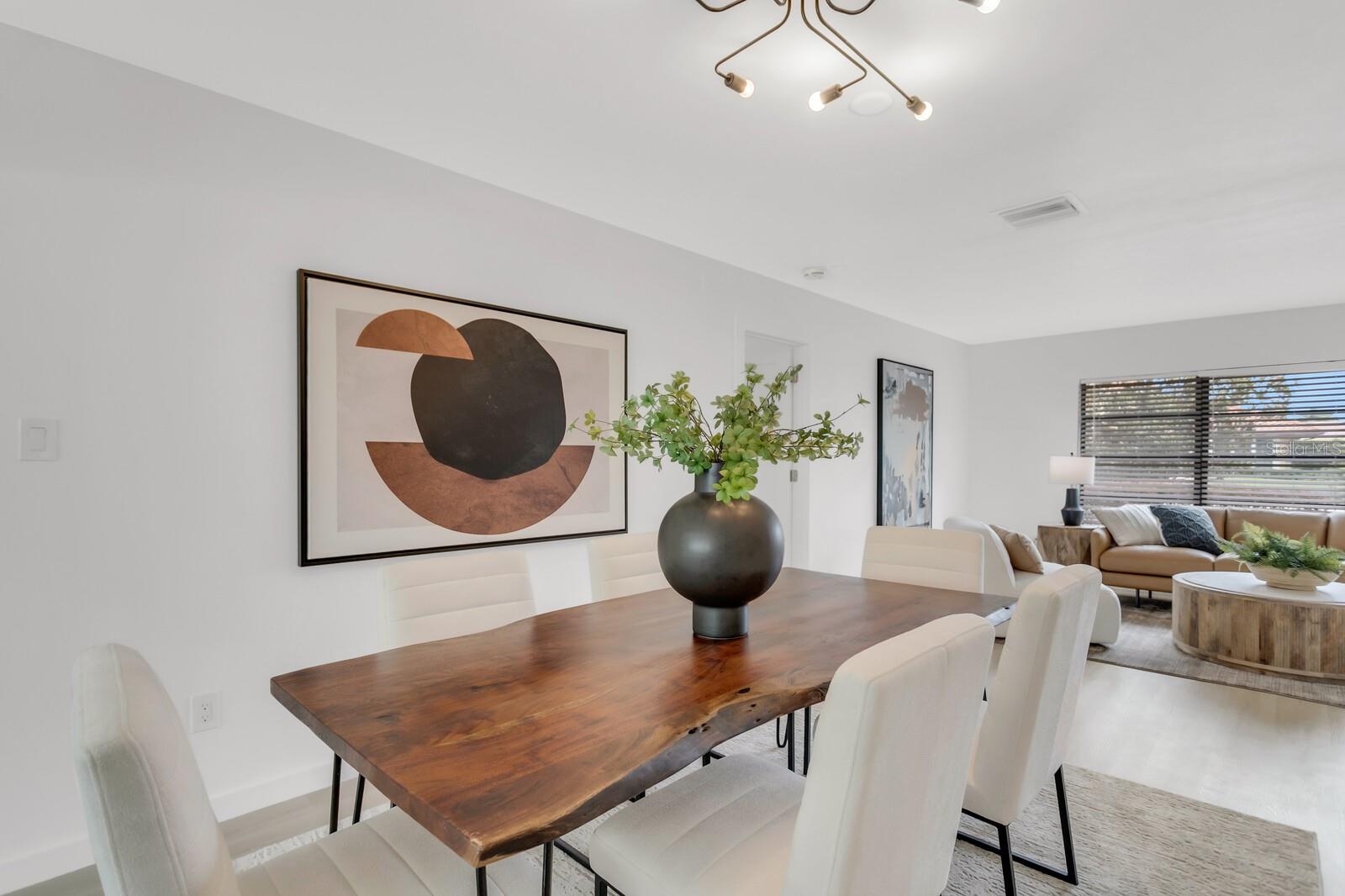 Listing photo id 12 for 7032 Pelican Island Drive
