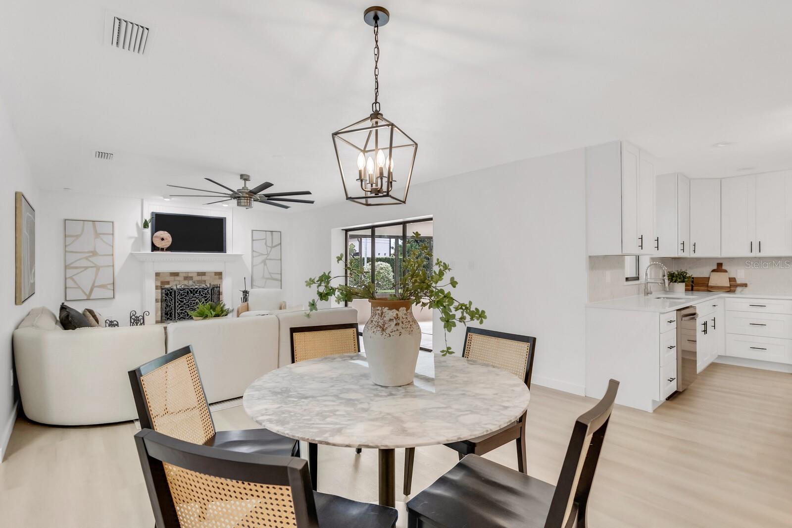 Listing photo id 21 for 7032 Pelican Island Drive