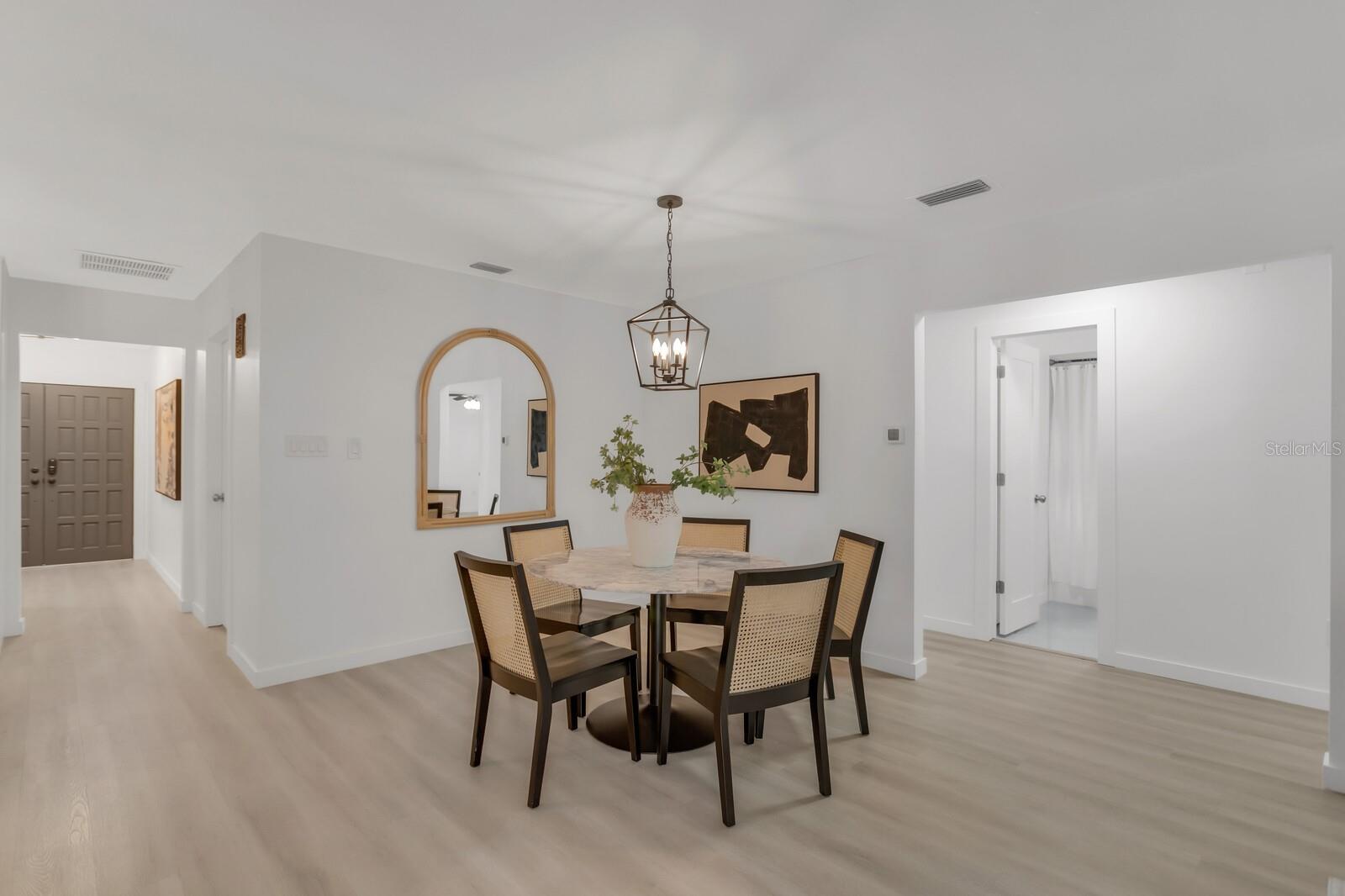 Listing photo id 22 for 7032 Pelican Island Drive