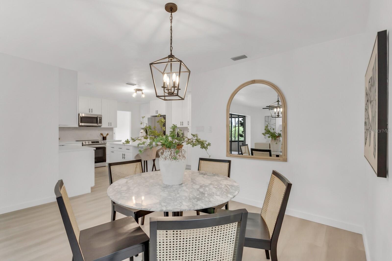 Listing photo id 23 for 7032 Pelican Island Drive