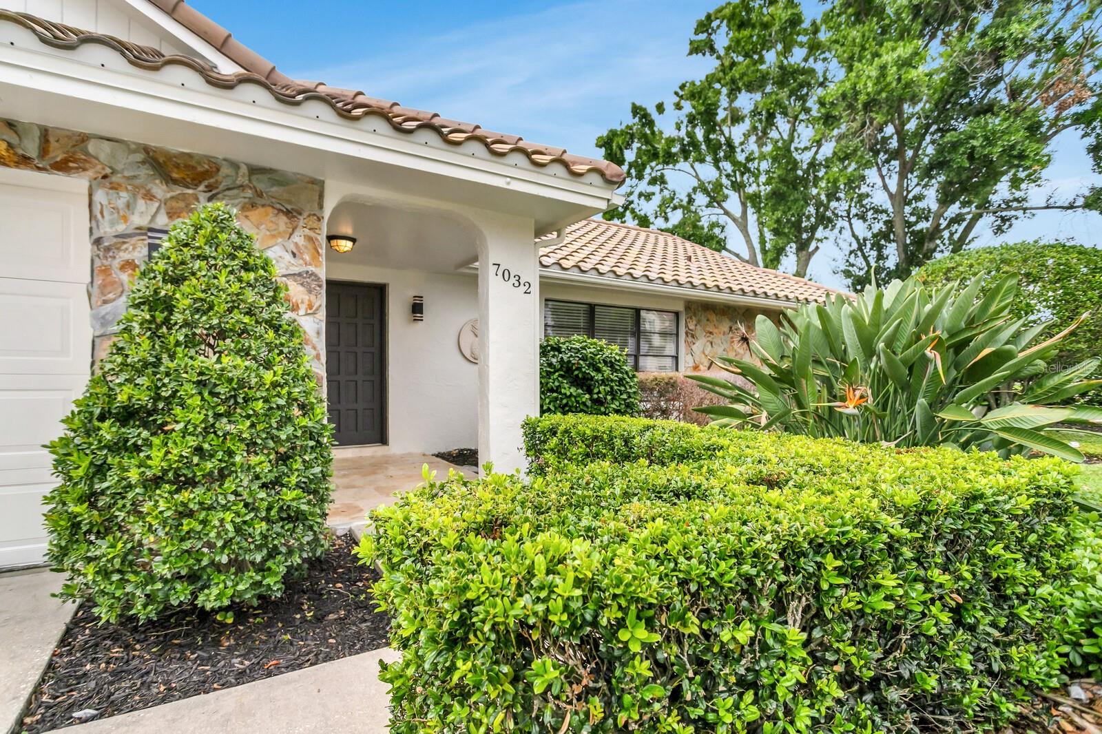 Listing photo id 1 for 7032 Pelican Island Drive