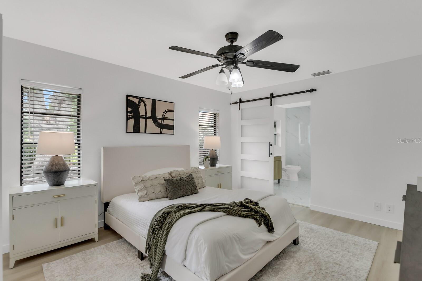 Listing photo id 30 for 7032 Pelican Island Drive