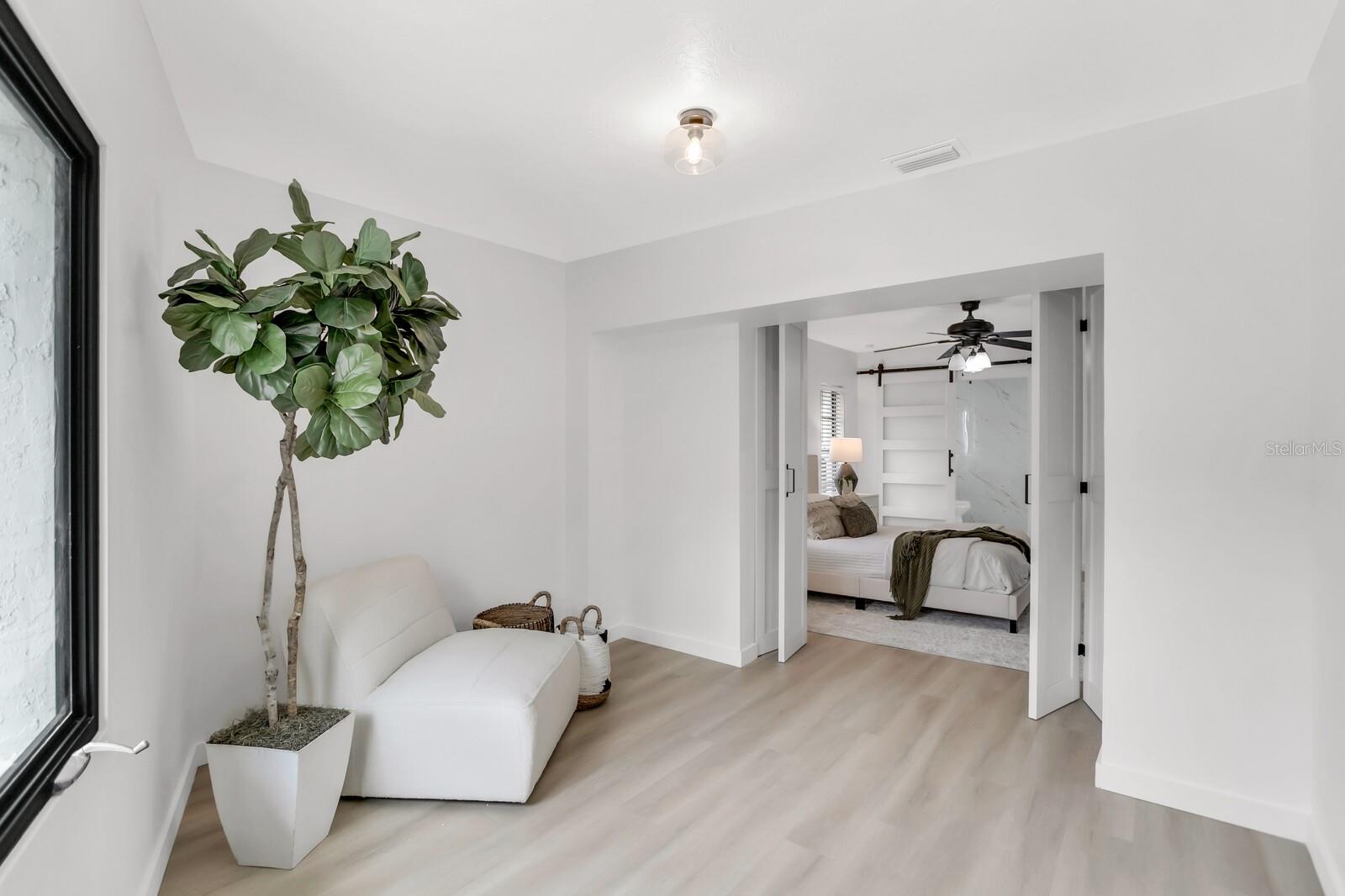 Listing photo id 37 for 7032 Pelican Island Drive