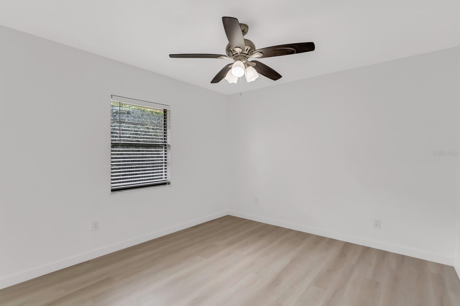 Listing photo id 39 for 7032 Pelican Island Drive