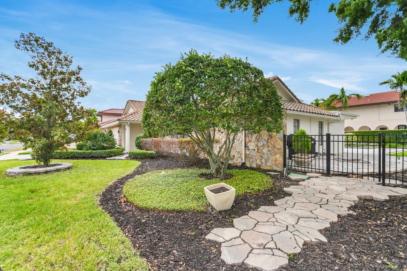Listing photo id 50 for 7032 Pelican Island Drive