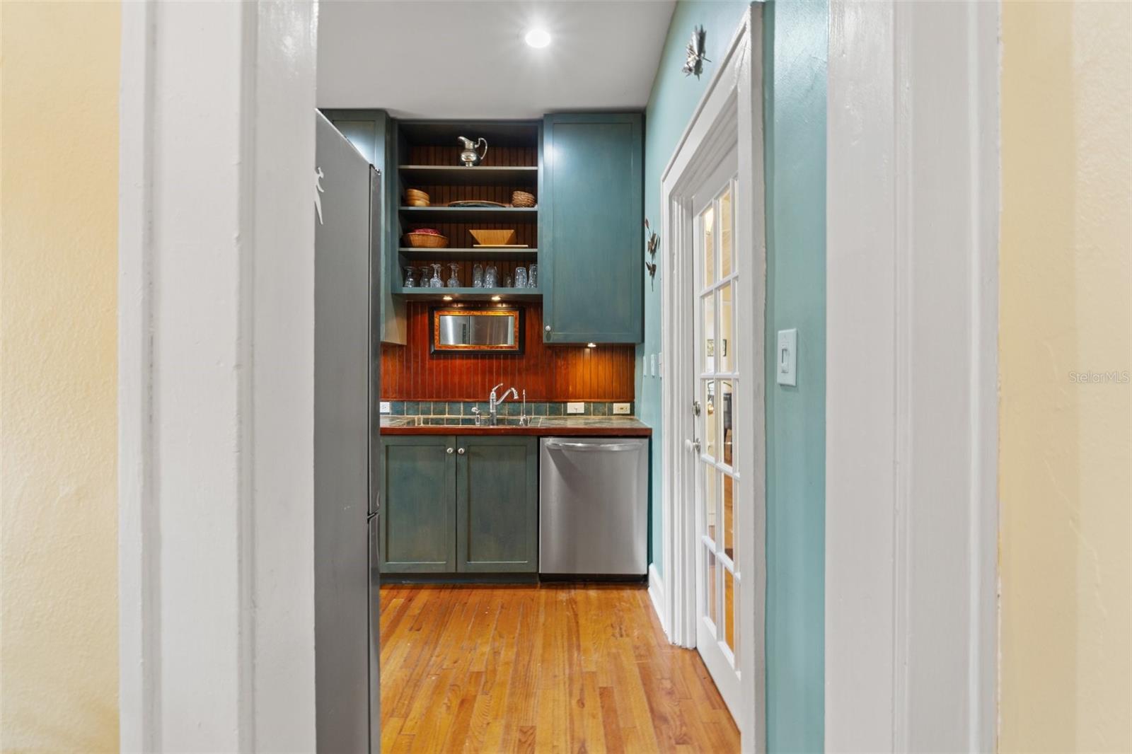 Image 10 of 48 For 1001 Crawford Street