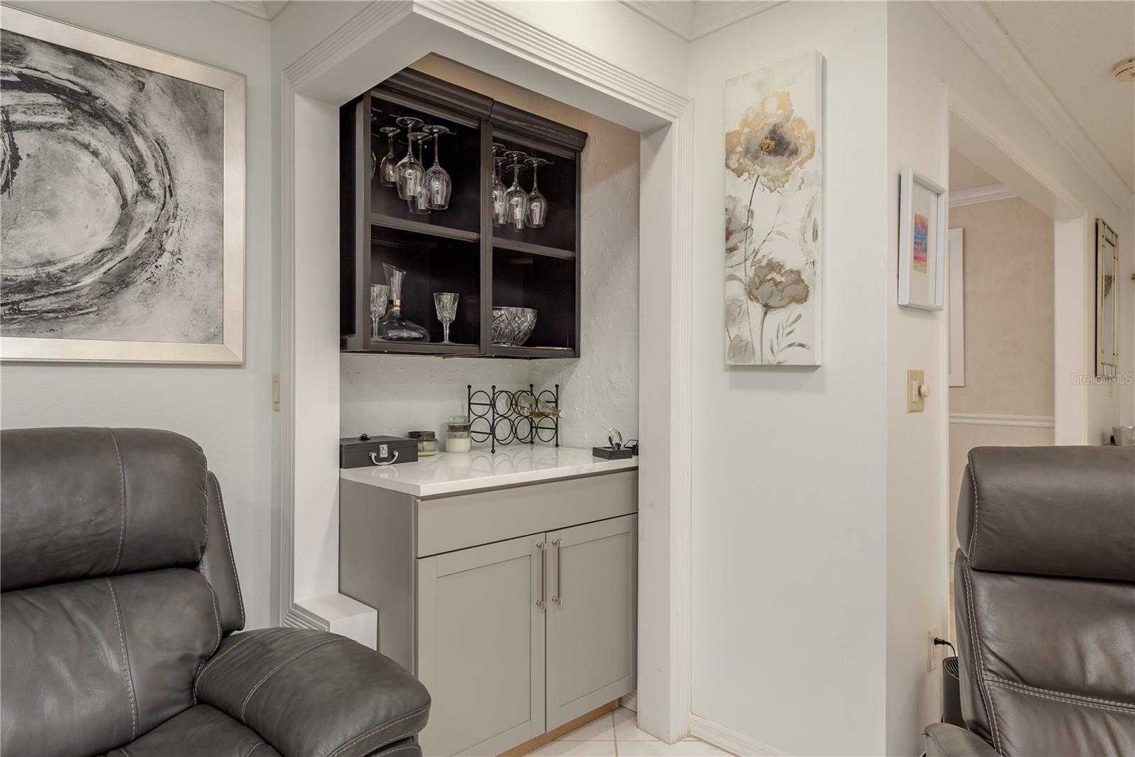 Listing photo id 9 for 3071 Bolt Drive