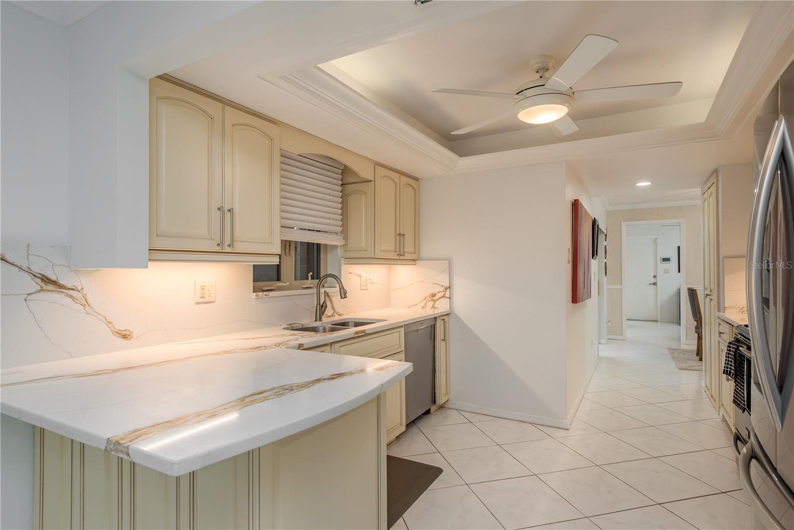 Listing photo id 12 for 3071 Bolt Drive