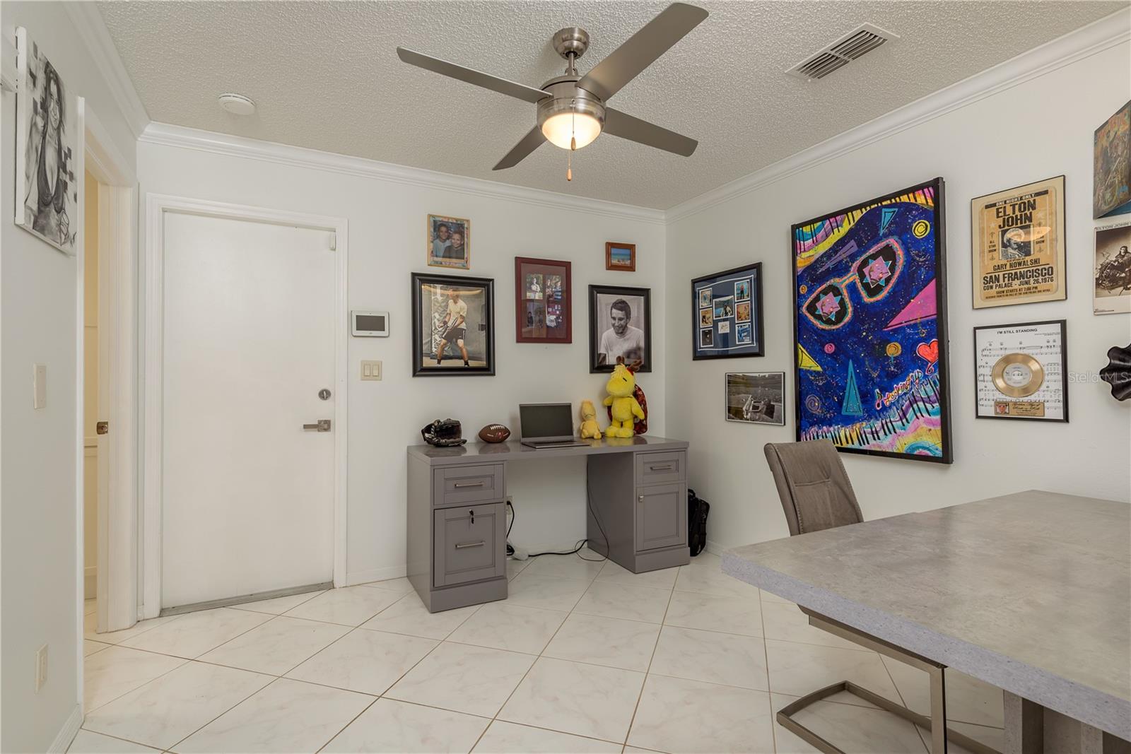 Listing photo id 22 for 3071 Bolt Drive