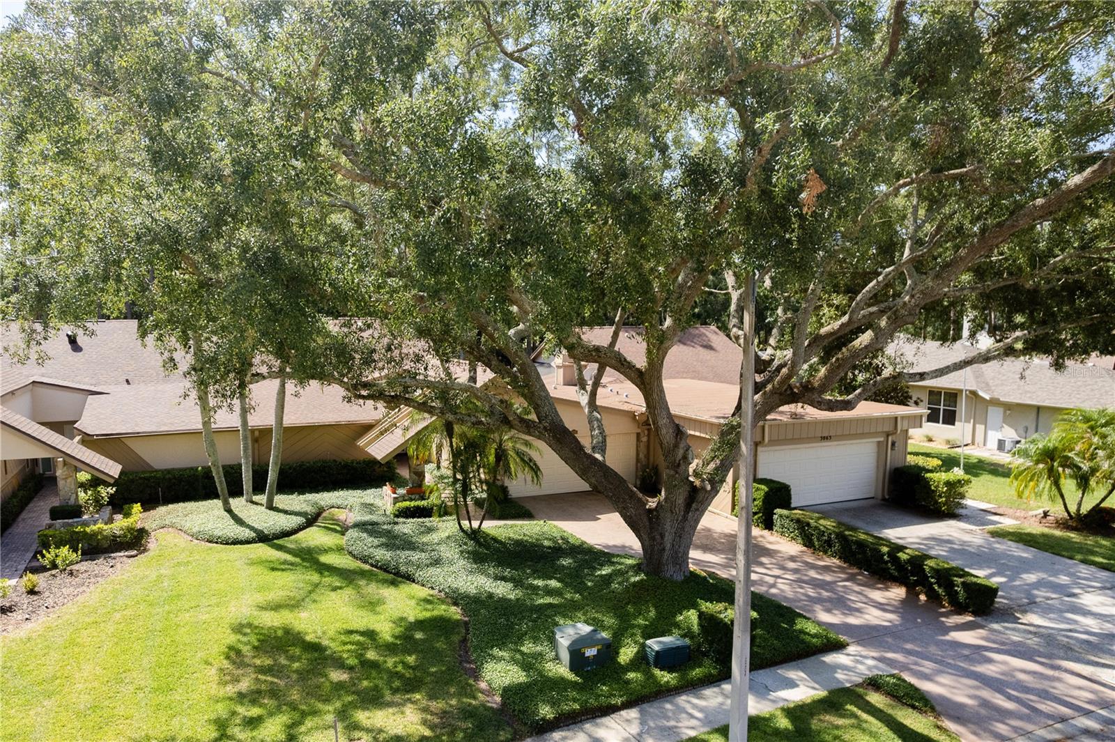Listing photo id 37 for 3071 Bolt Drive