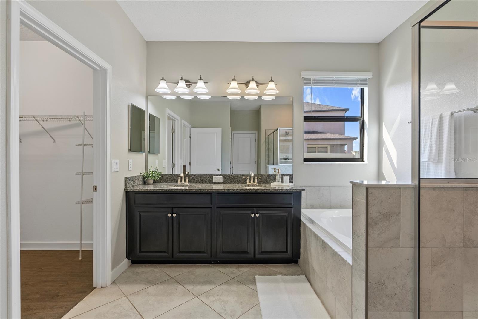 Image 10 of 35 For 4690 Coachford Drive