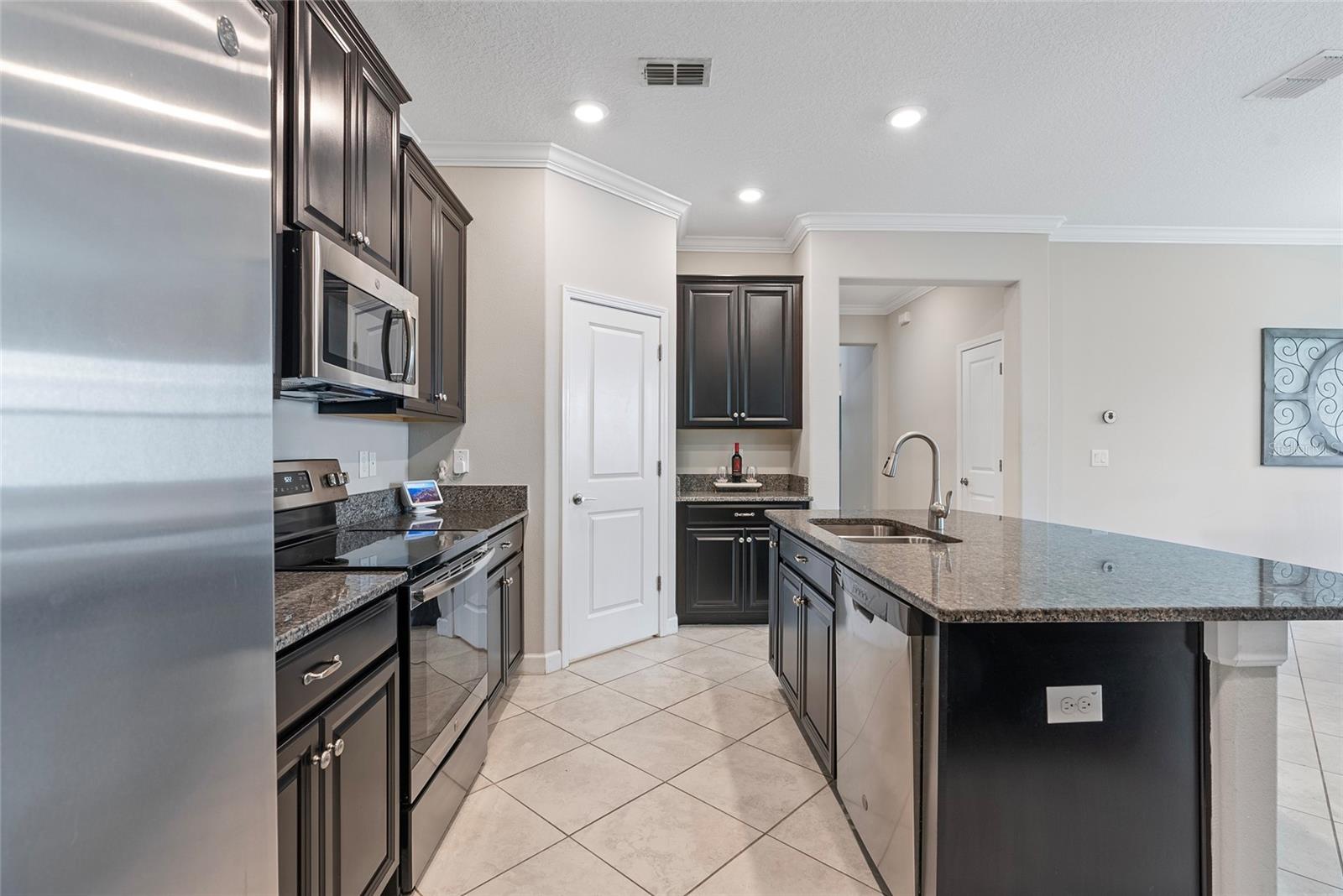 Image 24 of 35 For 4690 Coachford Drive