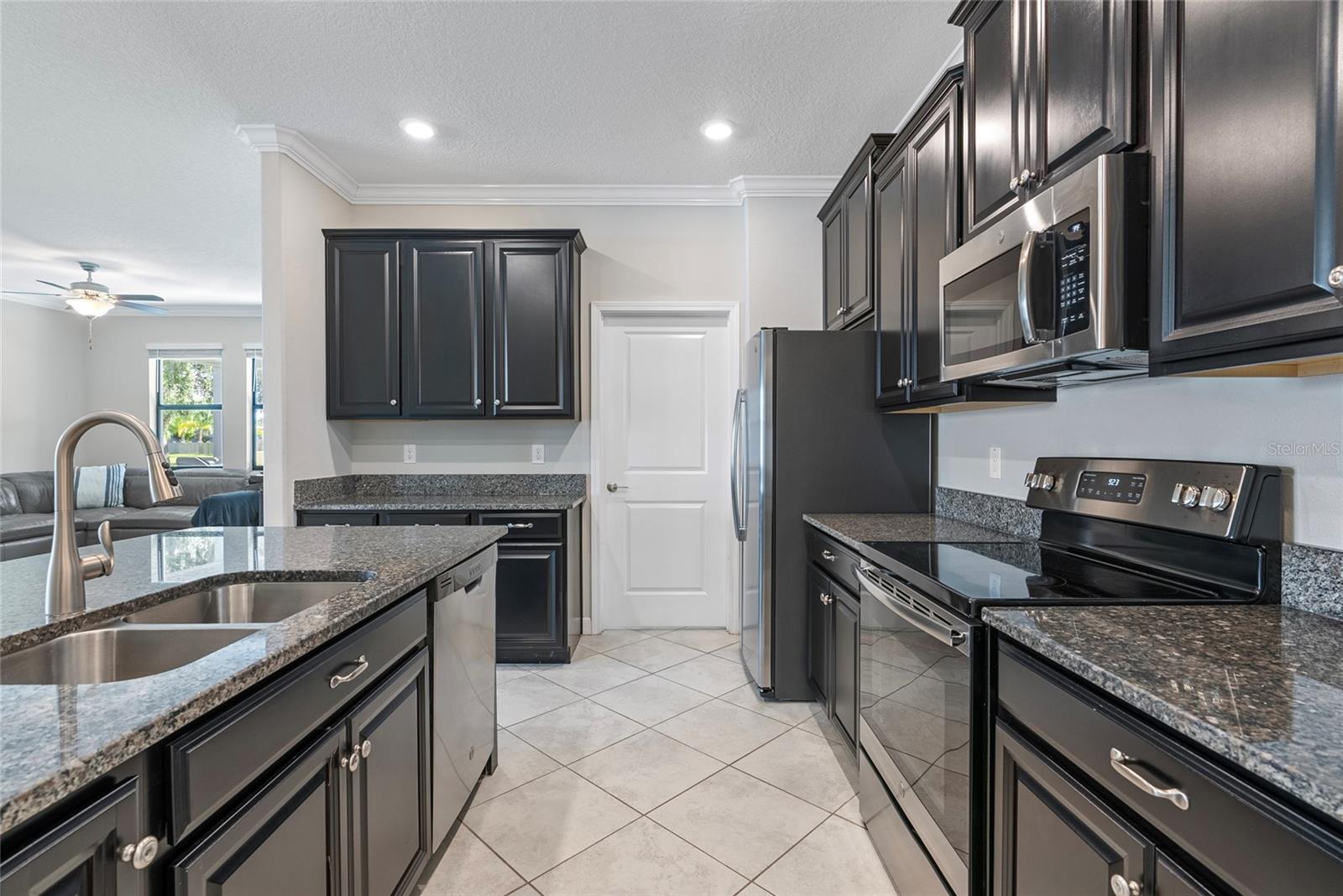 Image 3 of 35 For 4690 Coachford Drive