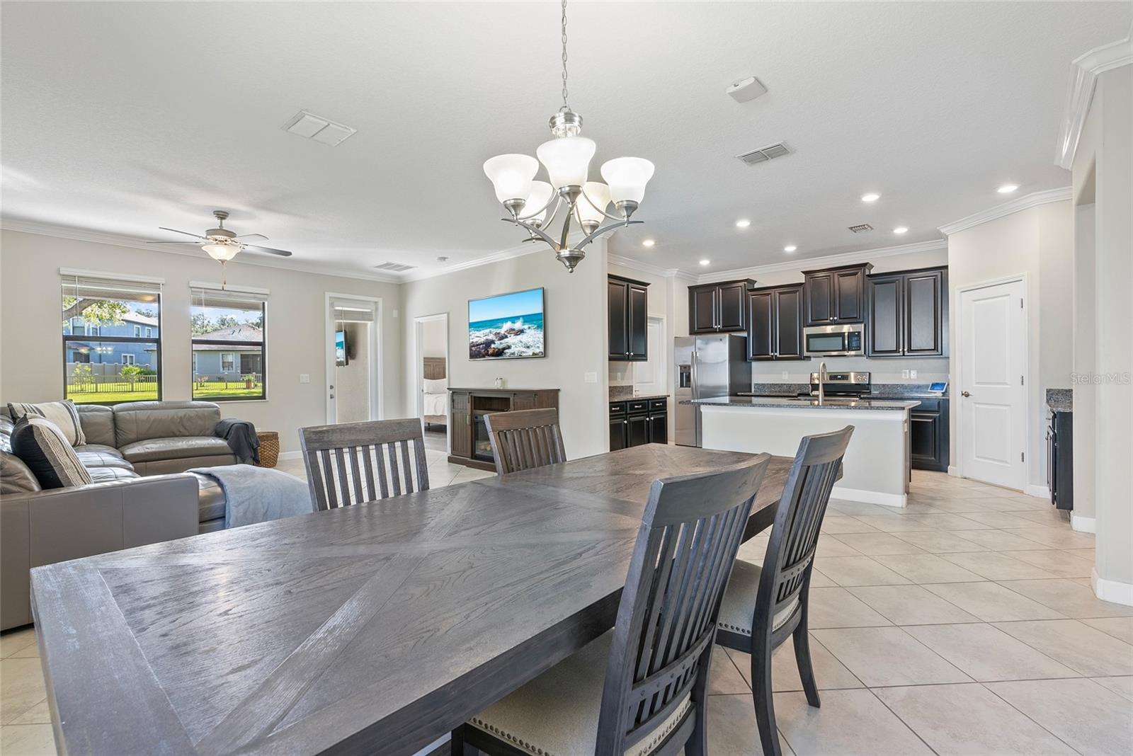 Image 4 of 35 For 4690 Coachford Drive