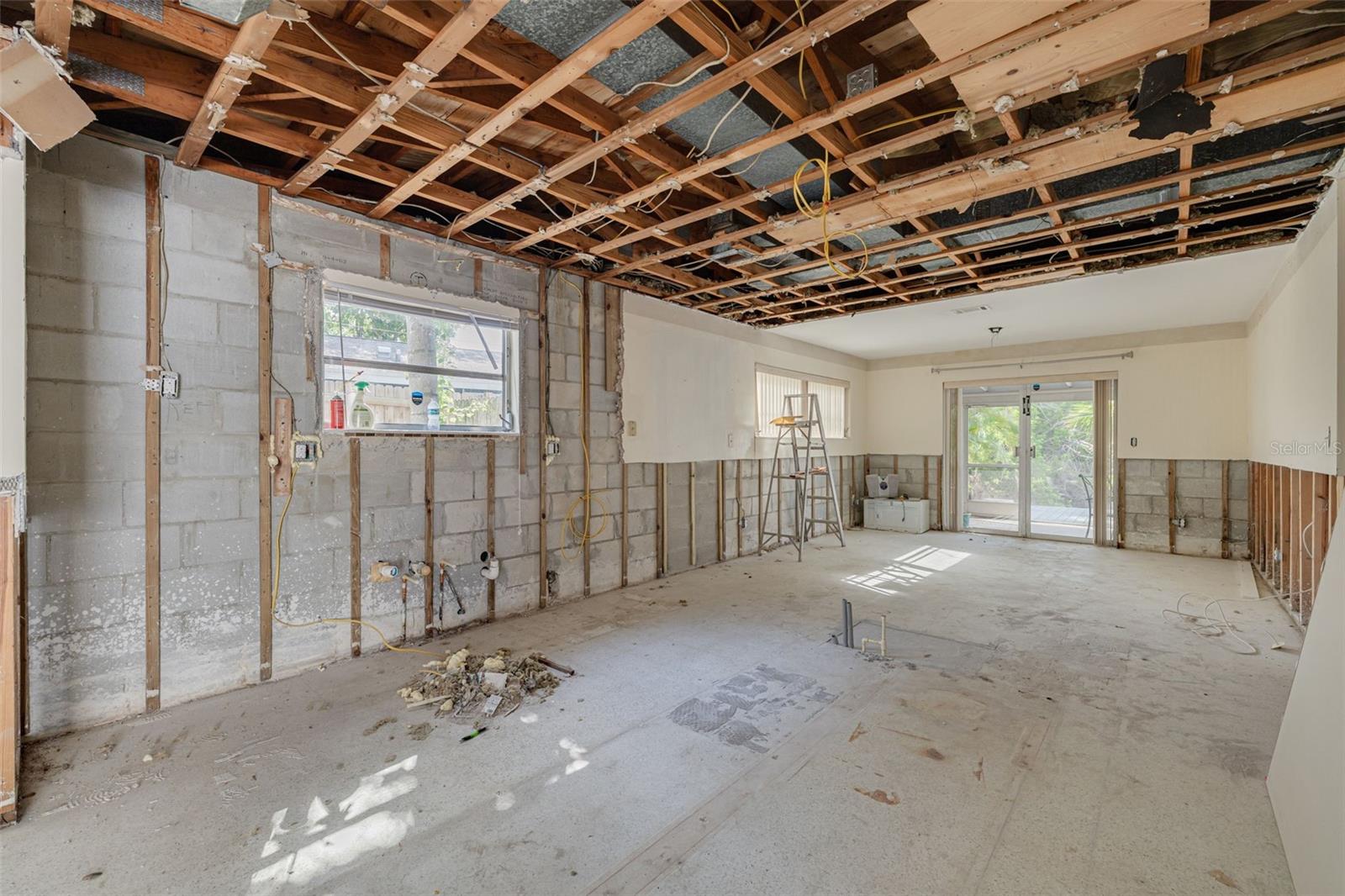 Image 7 of 29 For 328 Tallahassee Drive Ne
