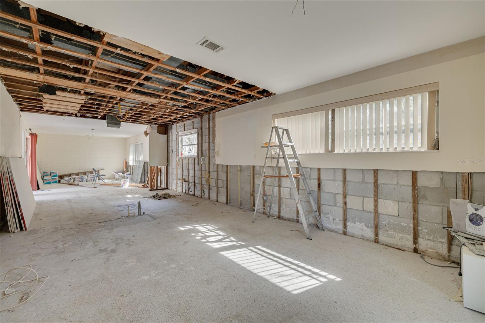 Image 9 of 29 For 328 Tallahassee Drive Ne