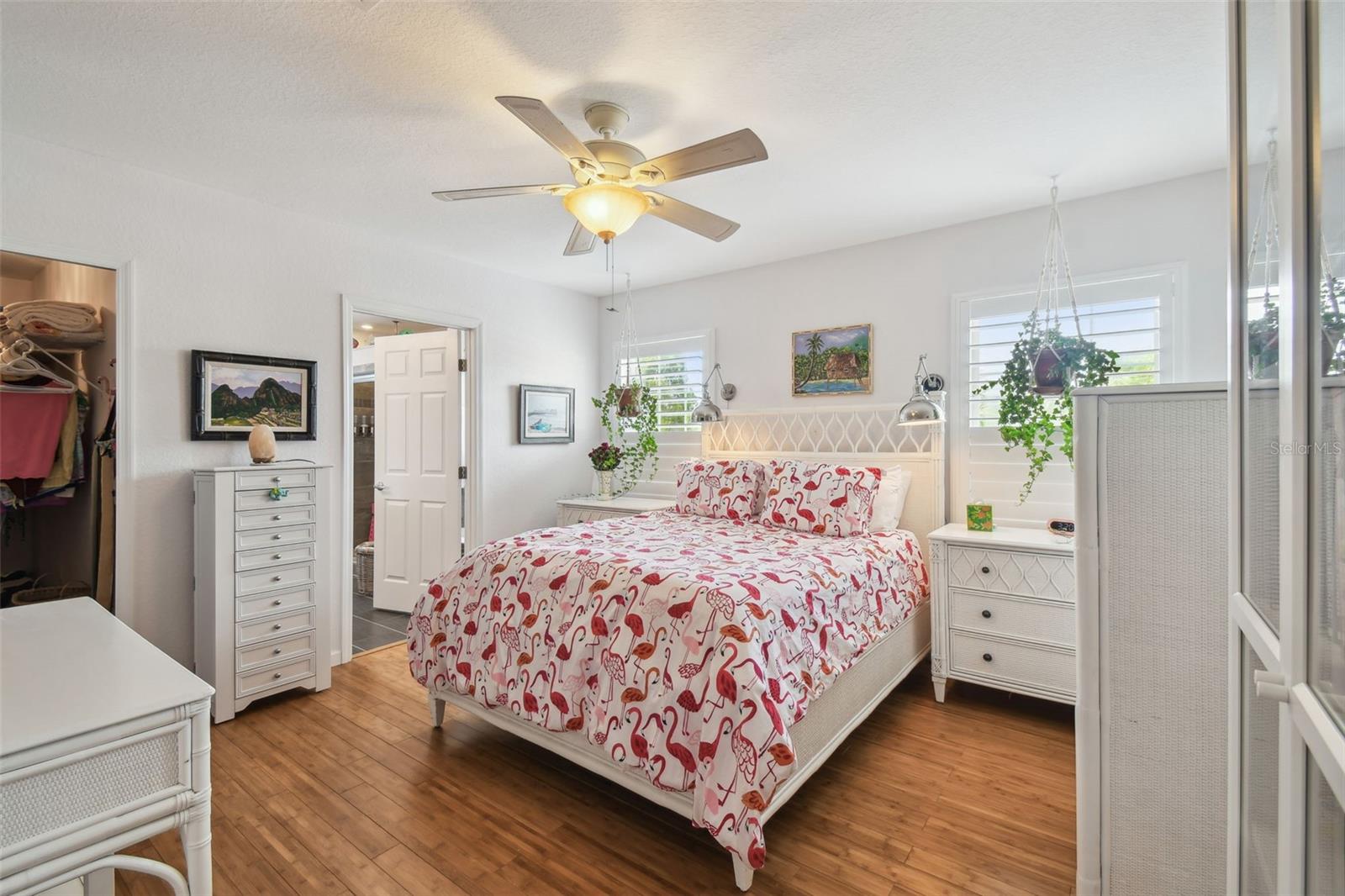 Listing photo id 15 for 3227 Rose Arbor Drive