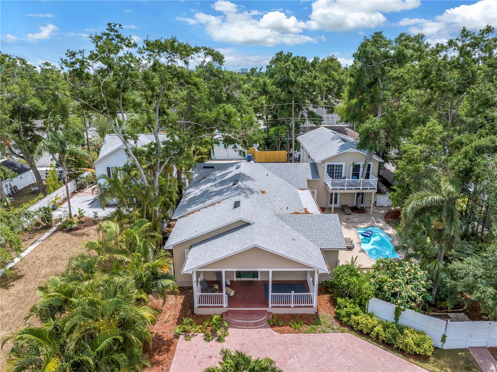 Details for 546 26th Avenue N, ST PETERSBURG, FL 33704