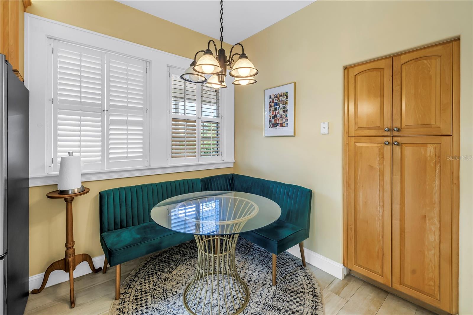 Image 11 of 77 For 546 26th Avenue N