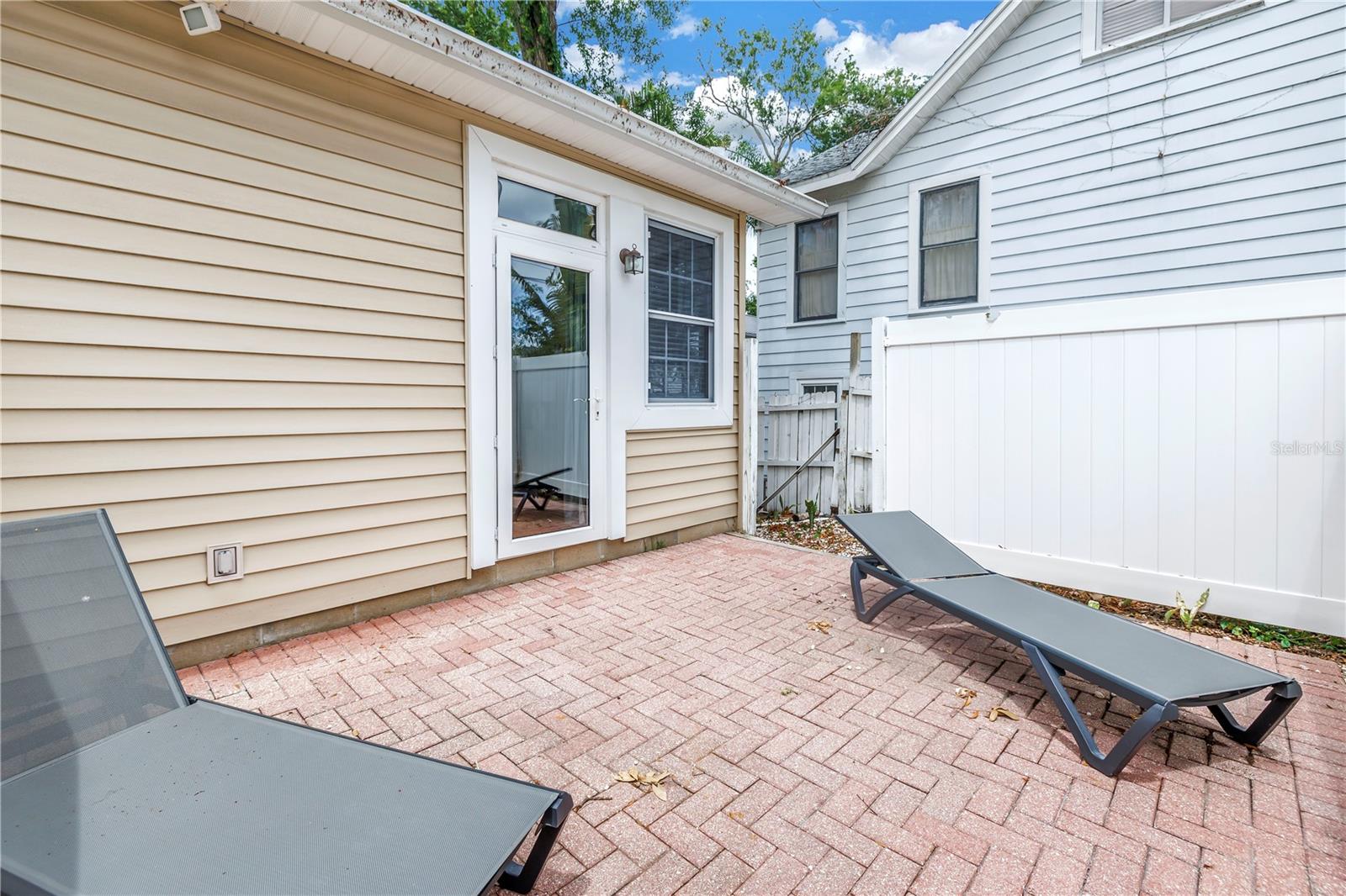 Image 26 of 77 For 546 26th Avenue N