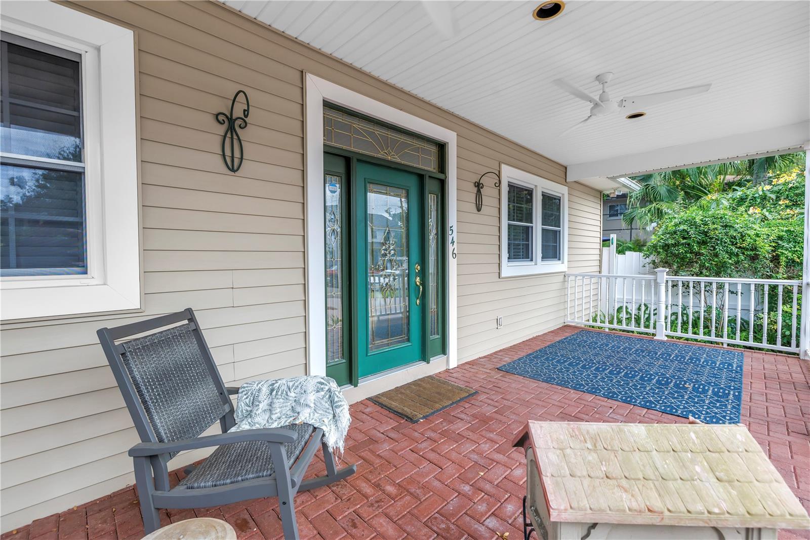 Image 6 of 77 For 546 26th Avenue N