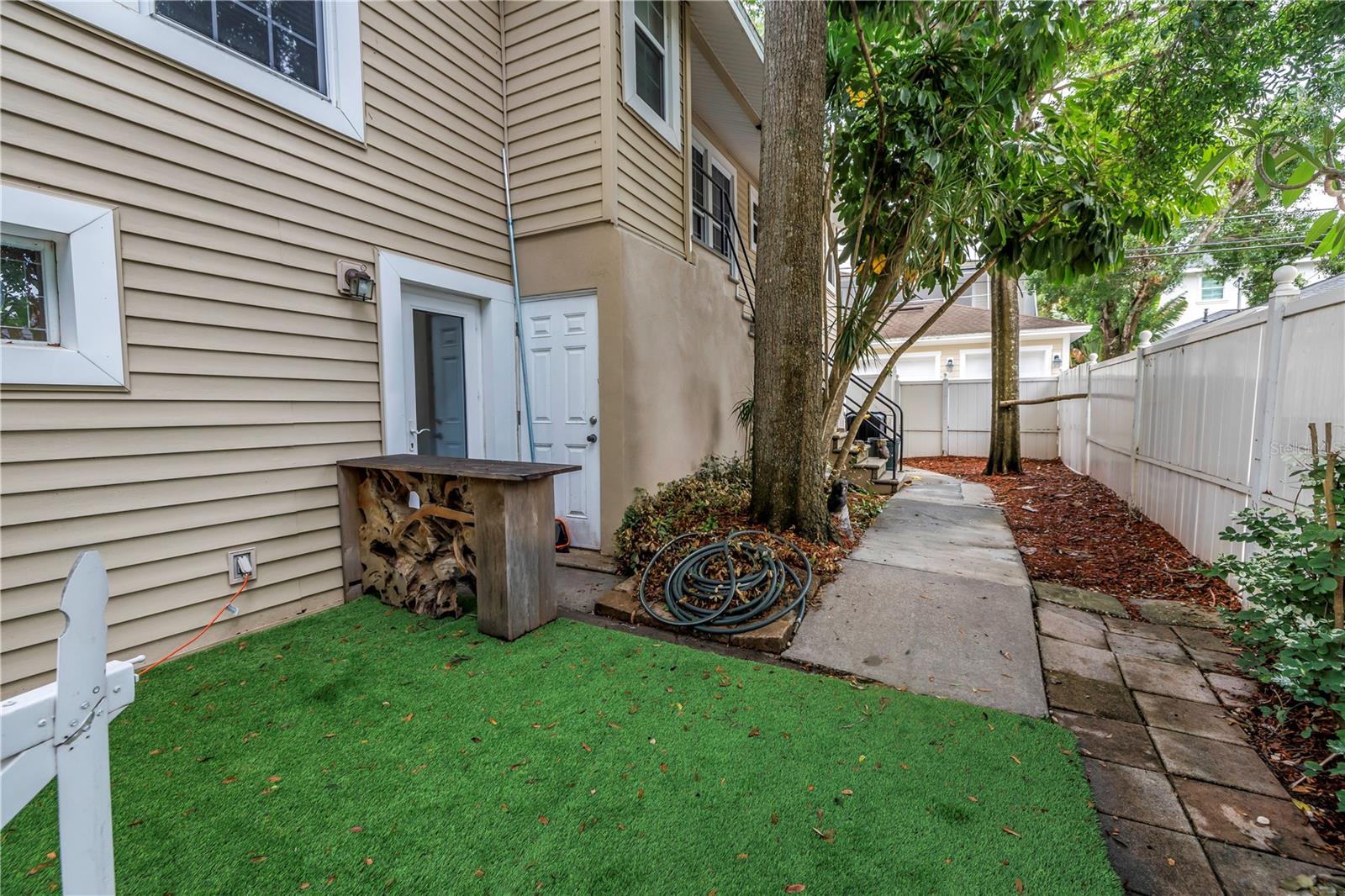 Image 66 of 77 For 546 26th Avenue N