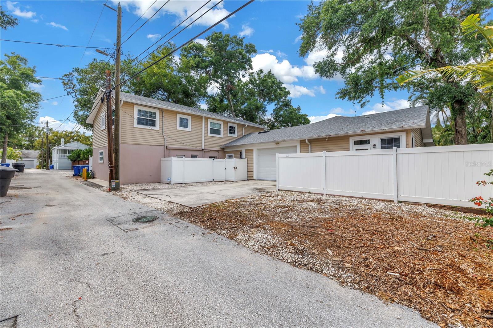 Image 69 of 77 For 546 26th Avenue N
