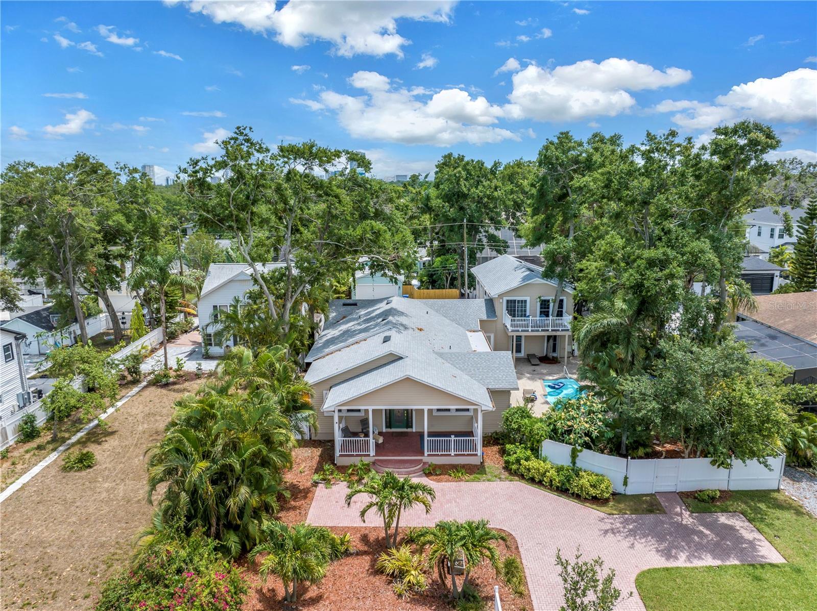 Image 74 of 77 For 546 26th Avenue N