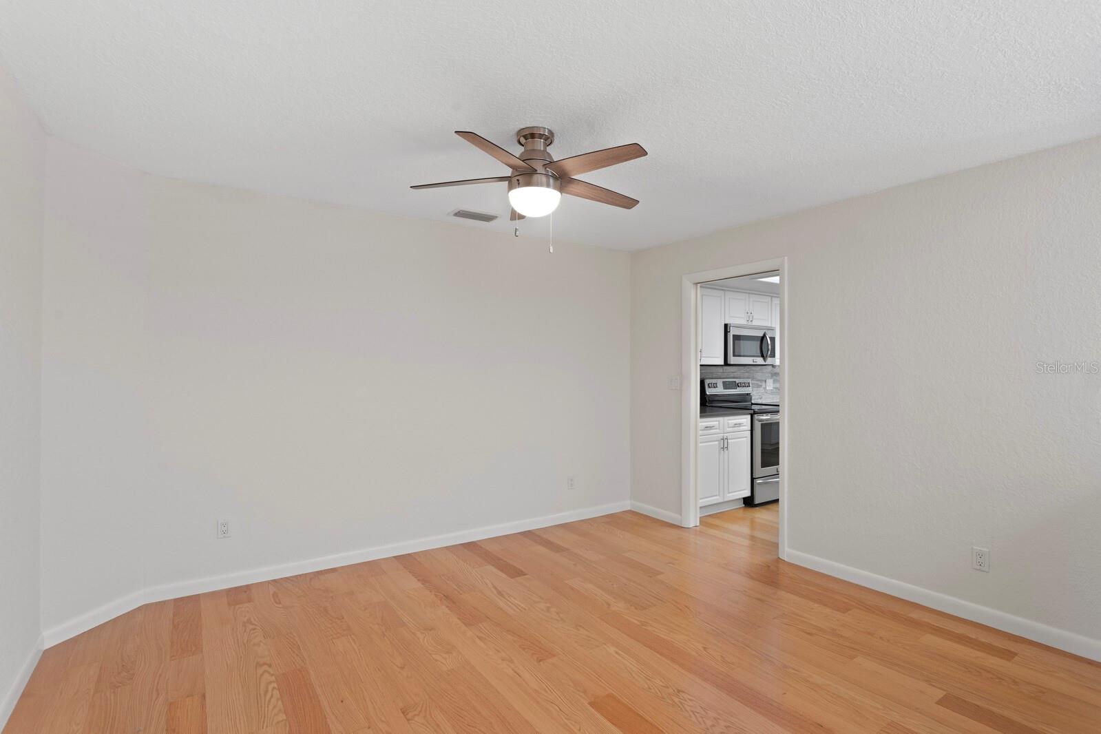 Image 22 of 91 For 80 Sycamore Court