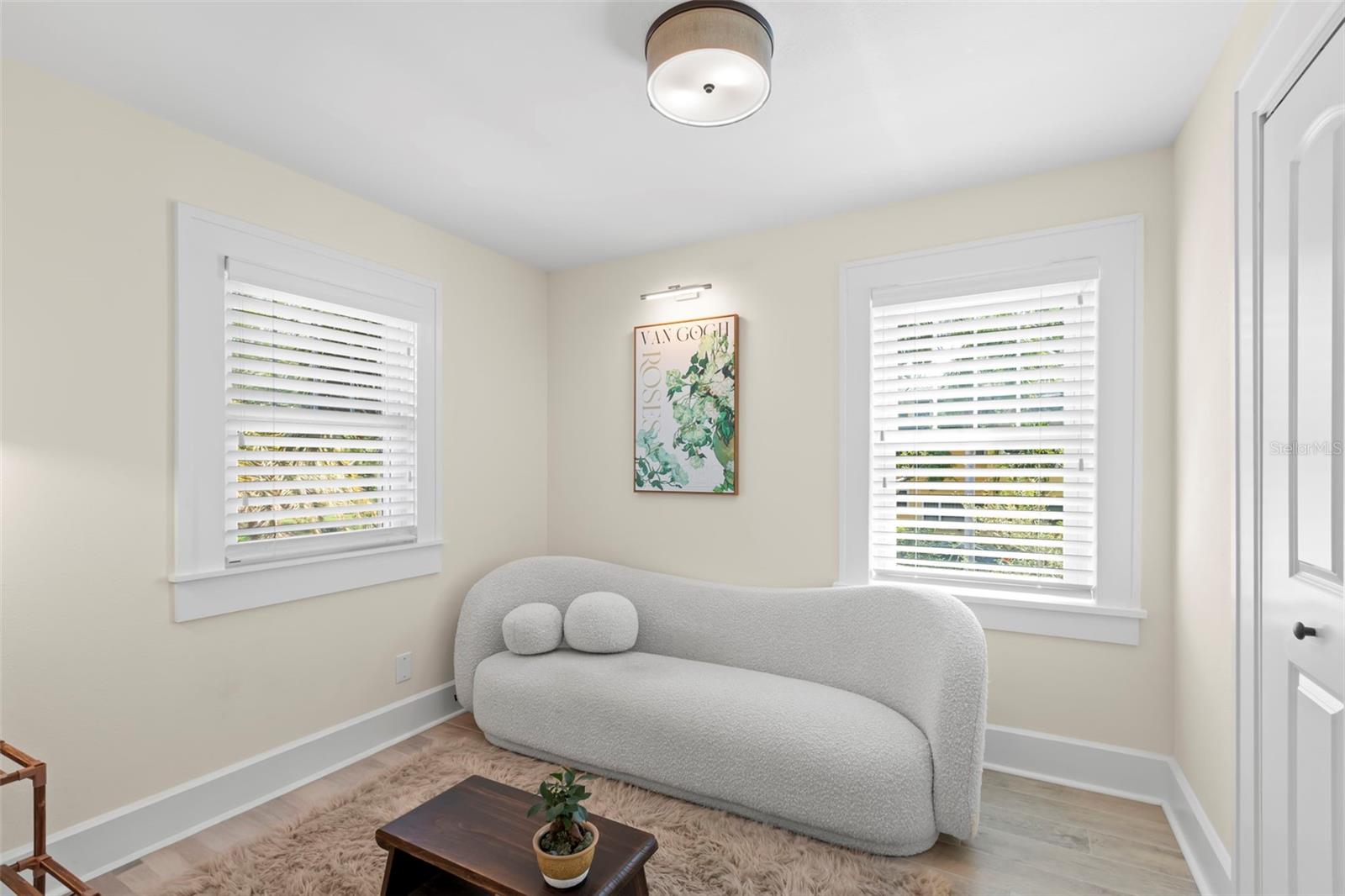 Image 30 of 63 For 455 18th Avenue Ne