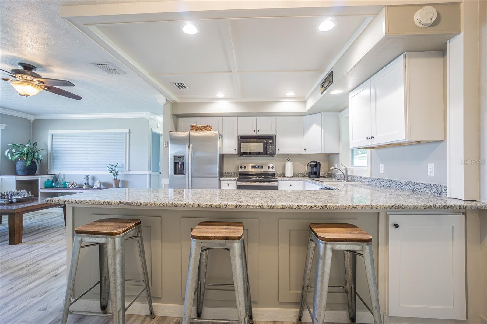 Image 10 of 33 For 402 12th Street Sw