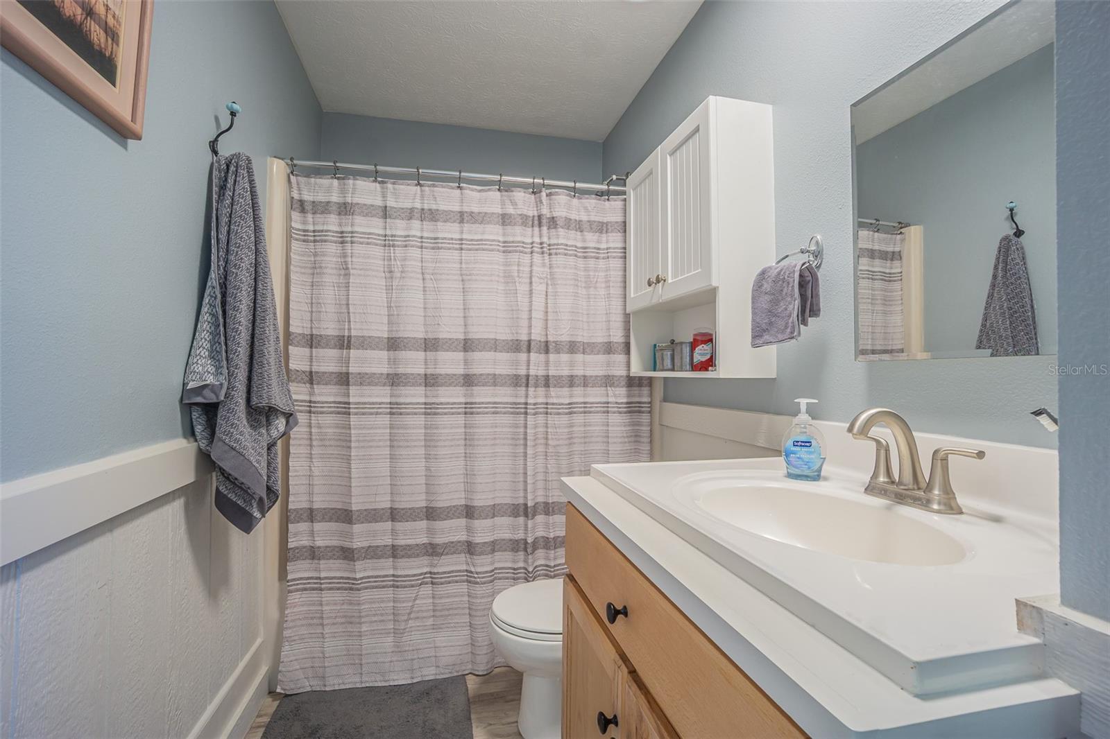Image 13 of 33 For 402 12th Street Sw