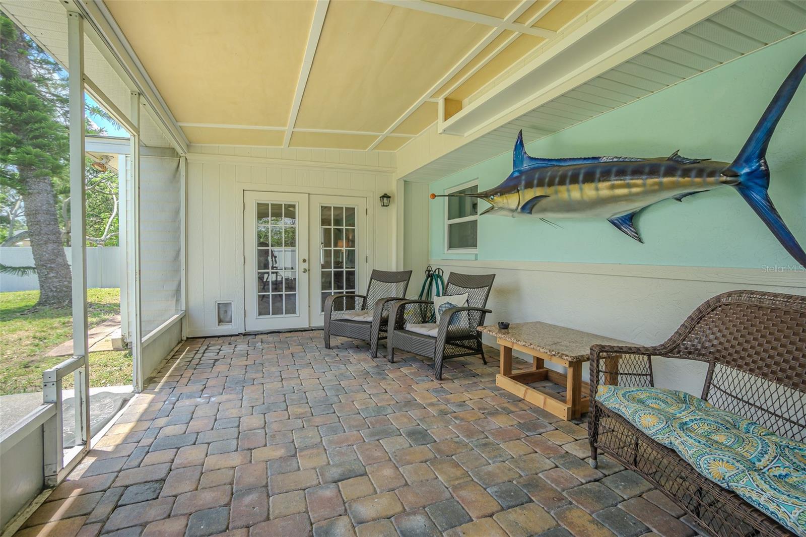Image 21 of 33 For 402 12th Street Sw