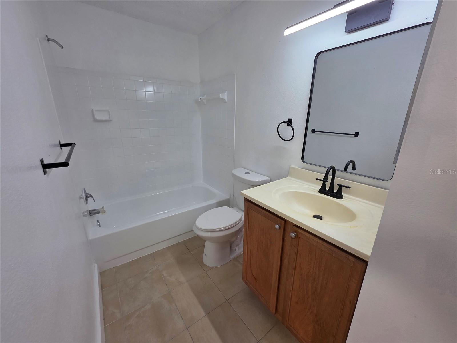 Image 10 of 23 For 220 Lake Parsons Green Avenue 105