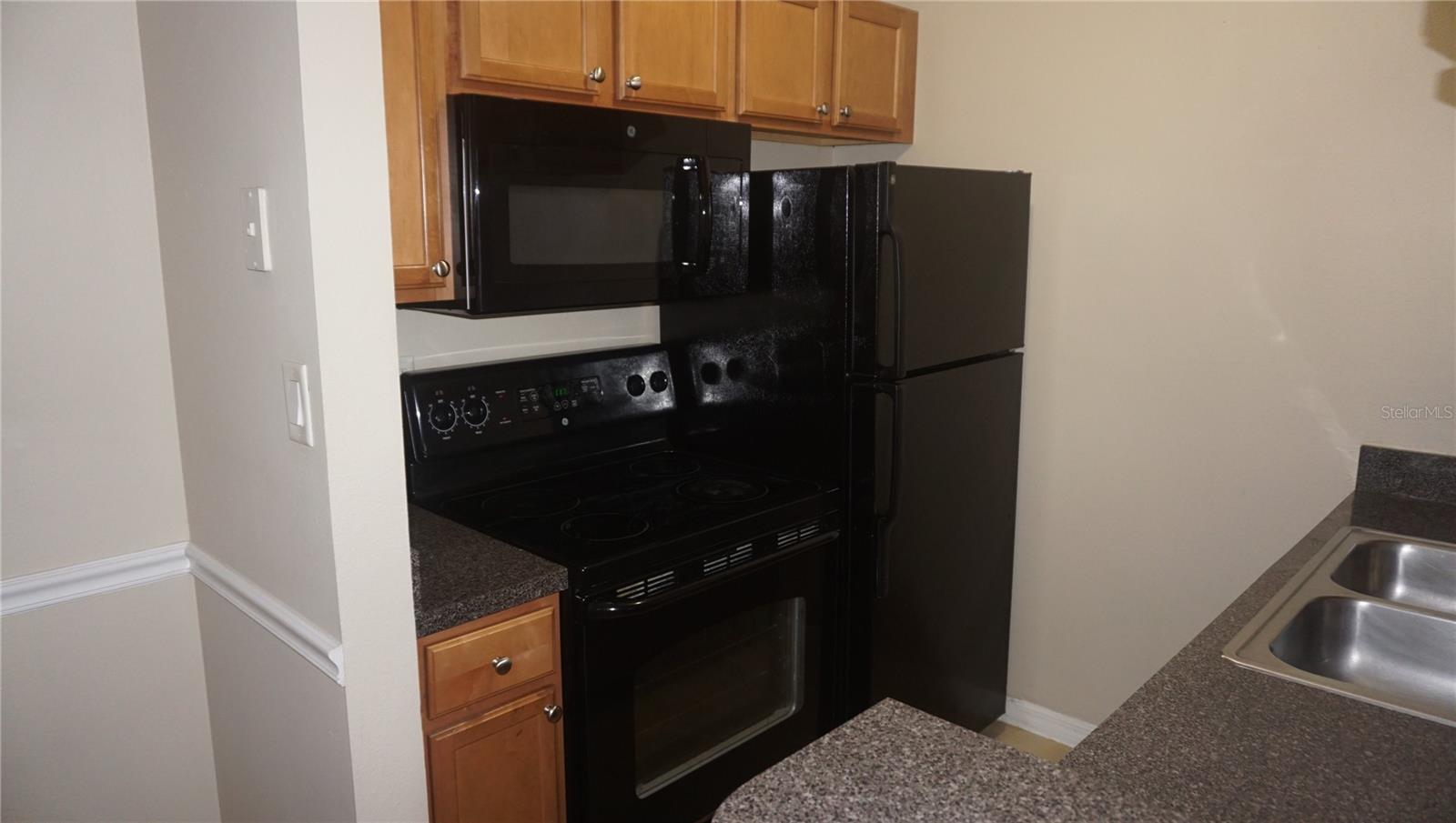Image 7 of 9 For 220 Lake Parsons Green Avenue 105