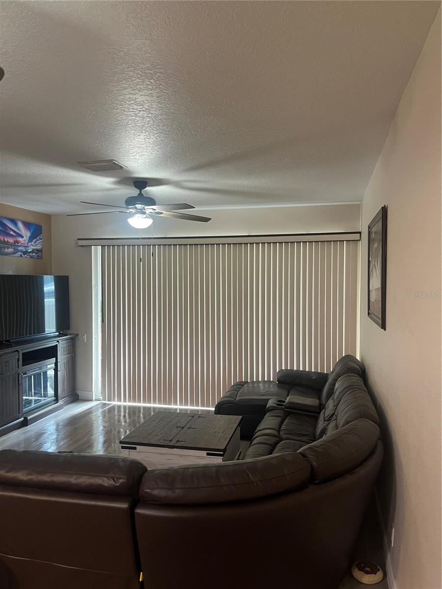 Listing photo id 9 for 7838 66th Way N