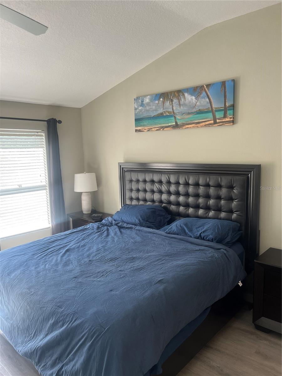 Listing photo id 15 for 7838 66th Way N