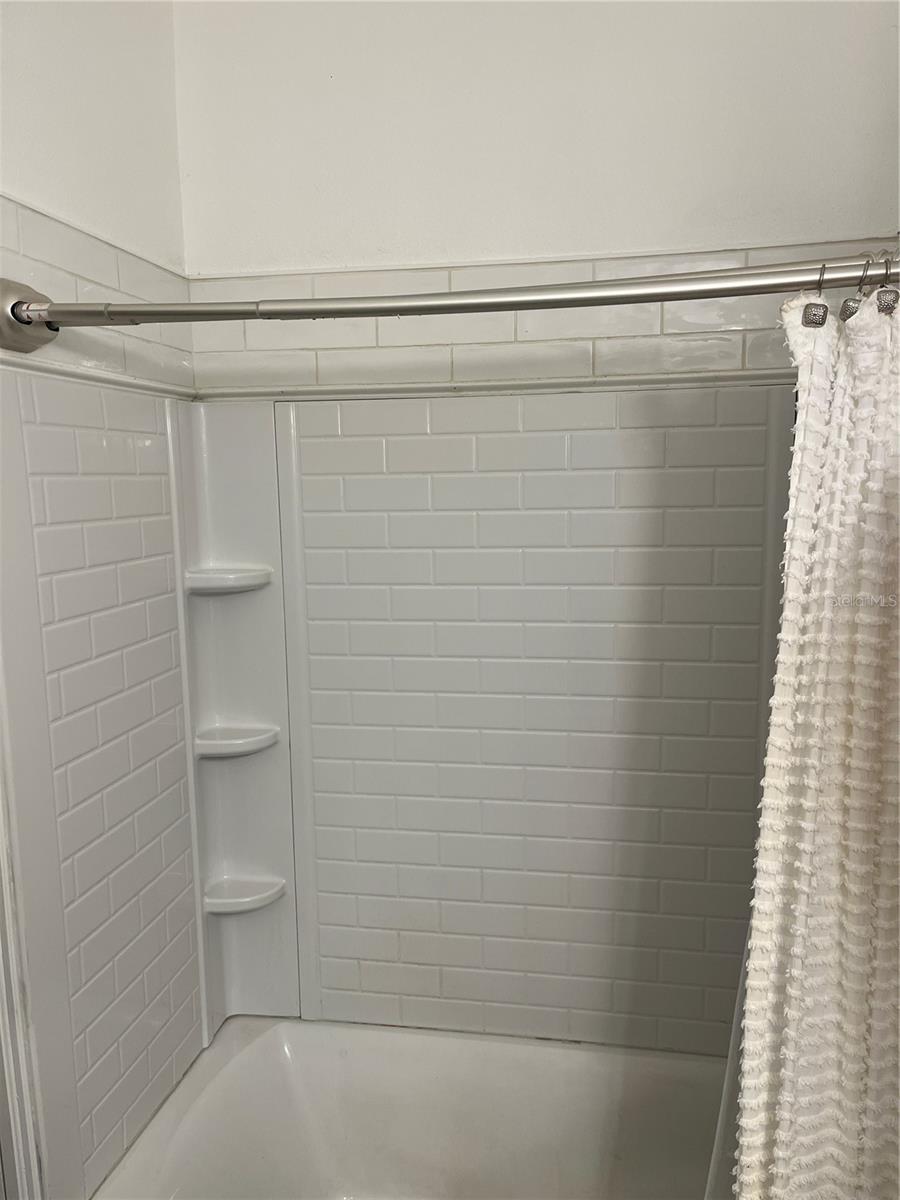 Listing photo id 21 for 7838 66th Way N