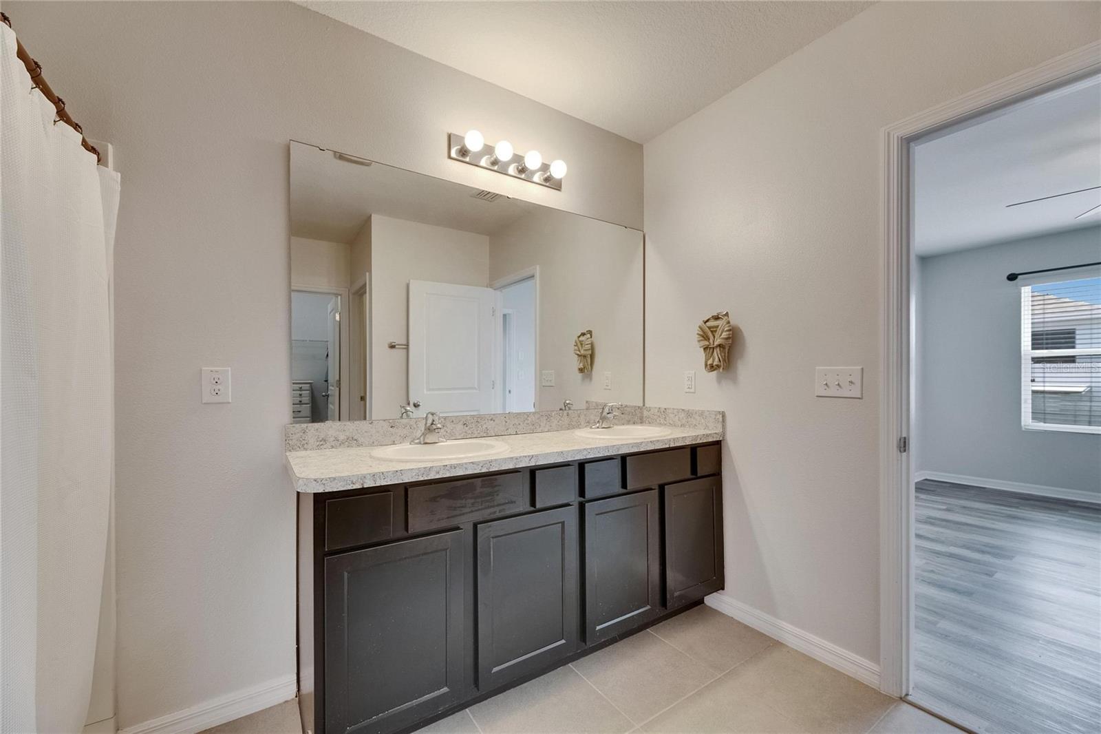 Image 45 of 64 For 10626 Park Meadowbrooke Drive